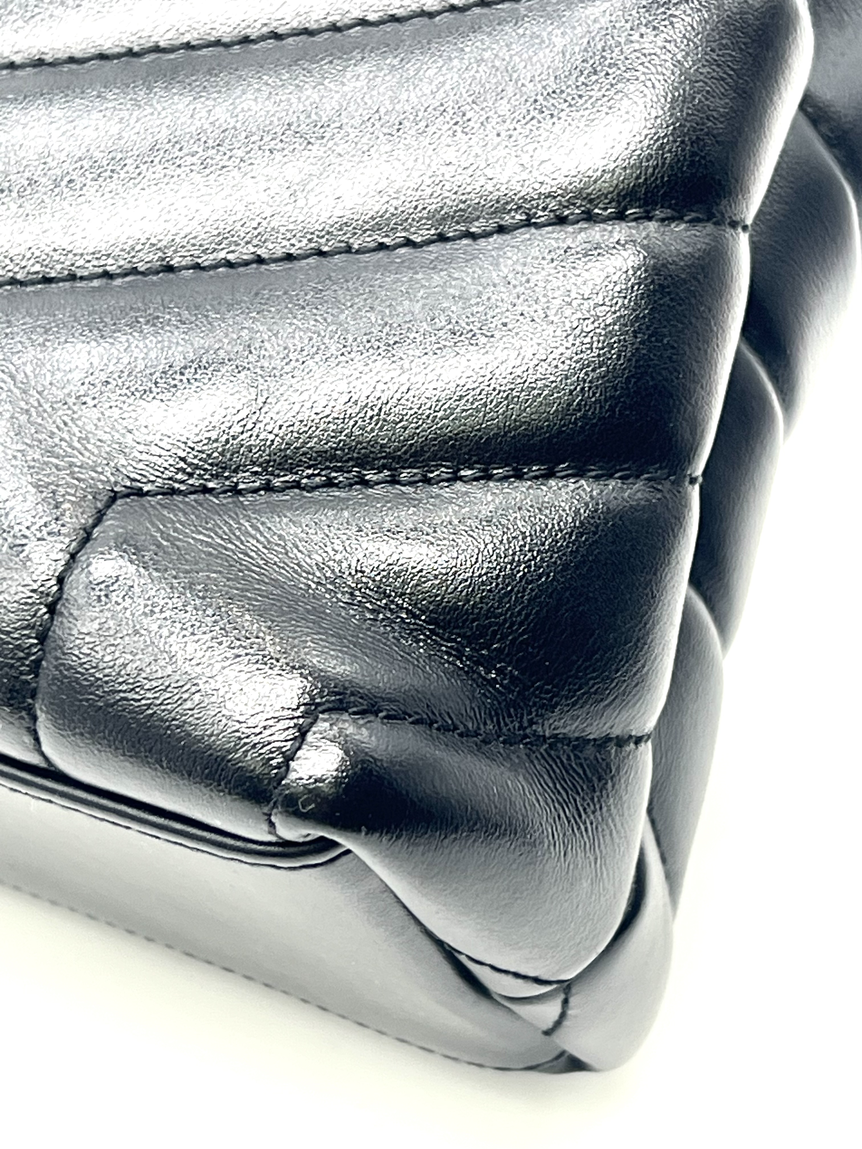 Pre-Owned YSL Loulou / Product Code: 26051520