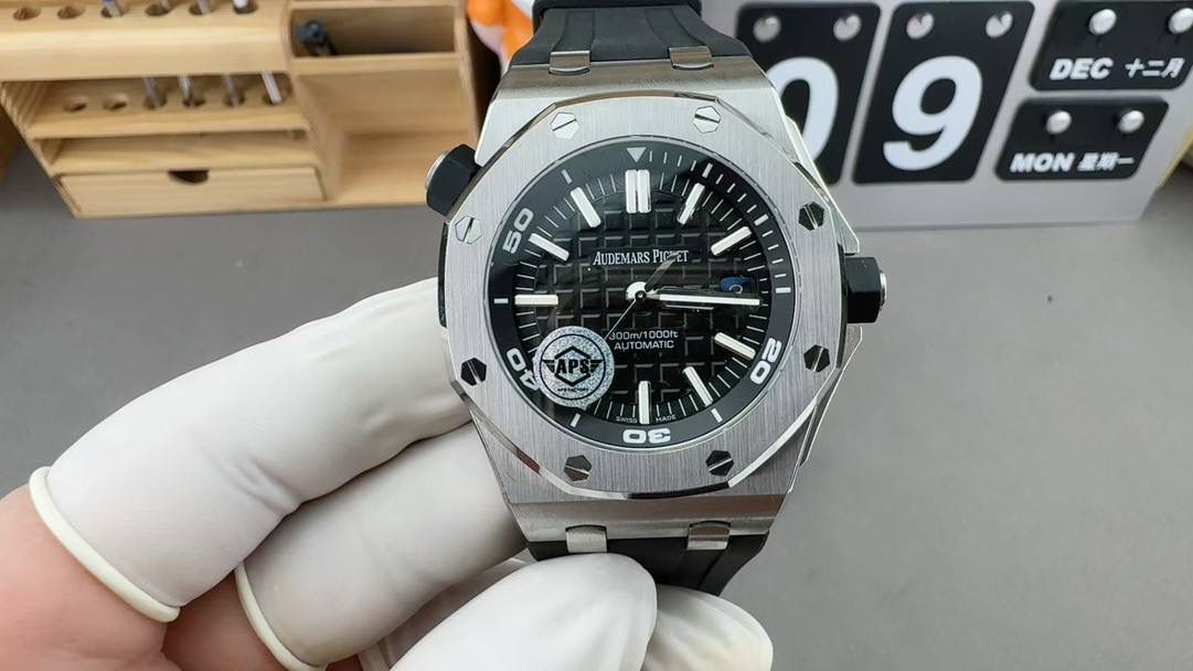 爱彼皇家橡树离岸型潜水腕表