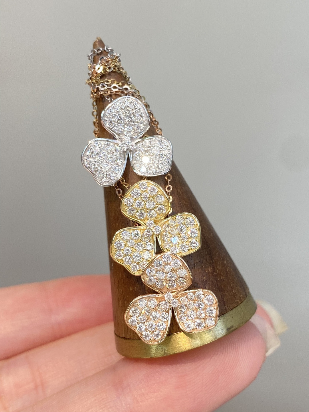 18K Diamond Necklace 
