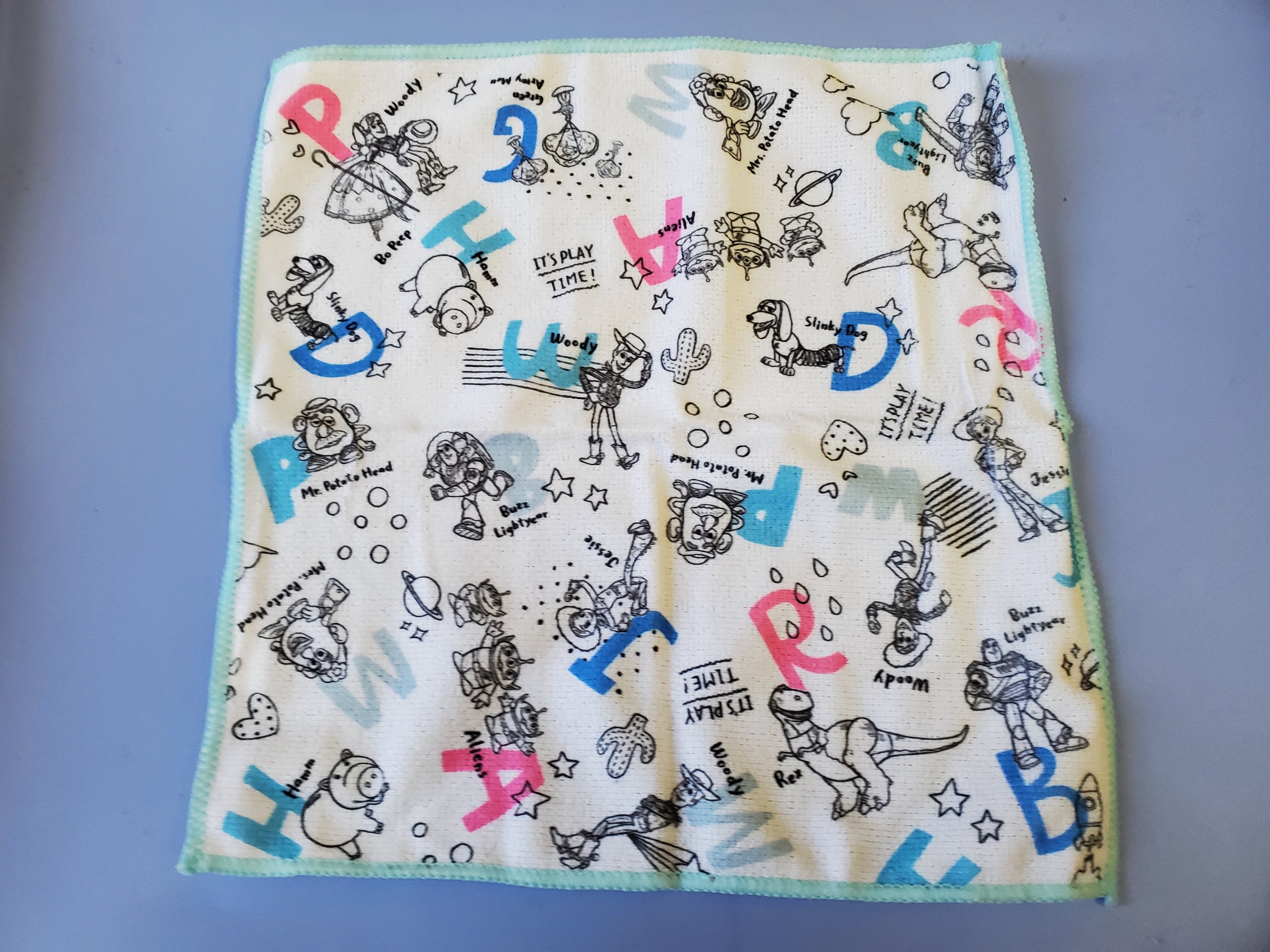 [現貨] [日本直送] 反斗奇兵｜方巾套裝 {TF2207136}