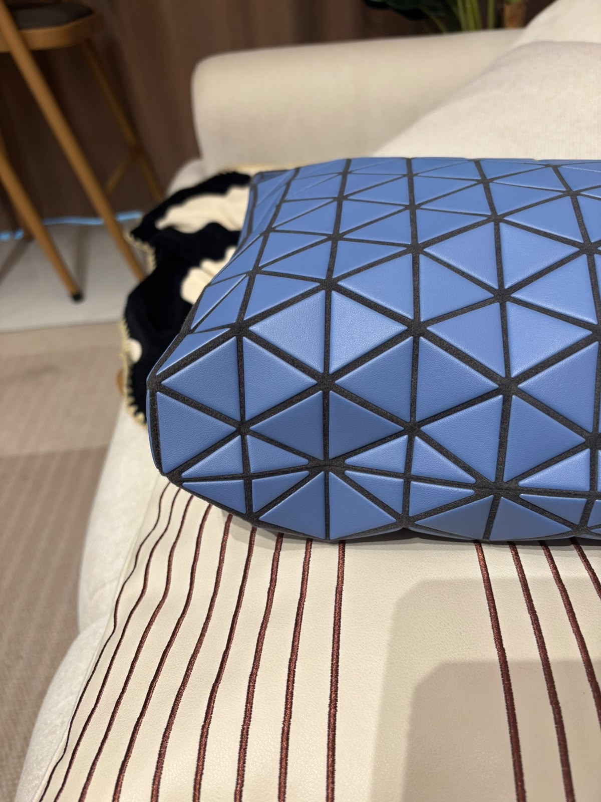 Issey Miyake Hobo Bag 100%Authentic, 99%New