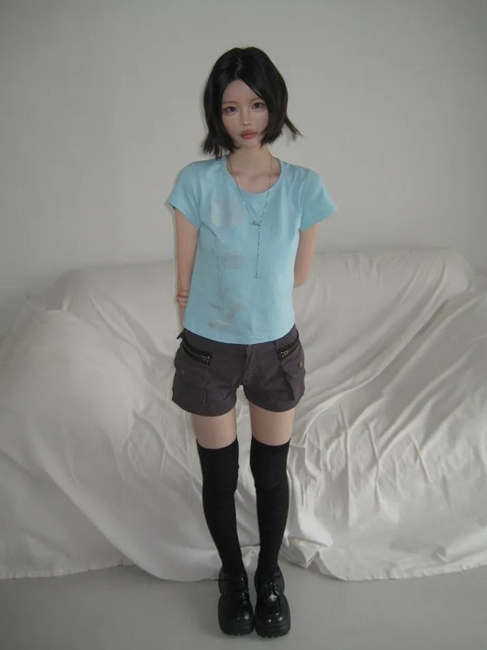 Pixel Rose Graphic Short Sleeve Top