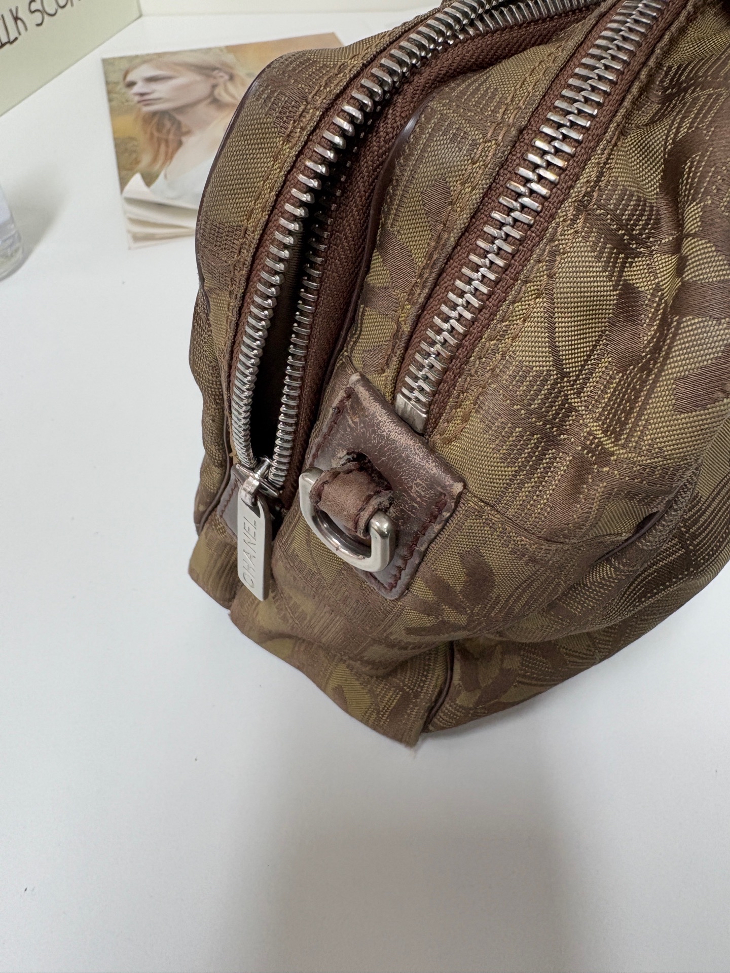 【預訂貨品】Chanel啡色冰格腋下包