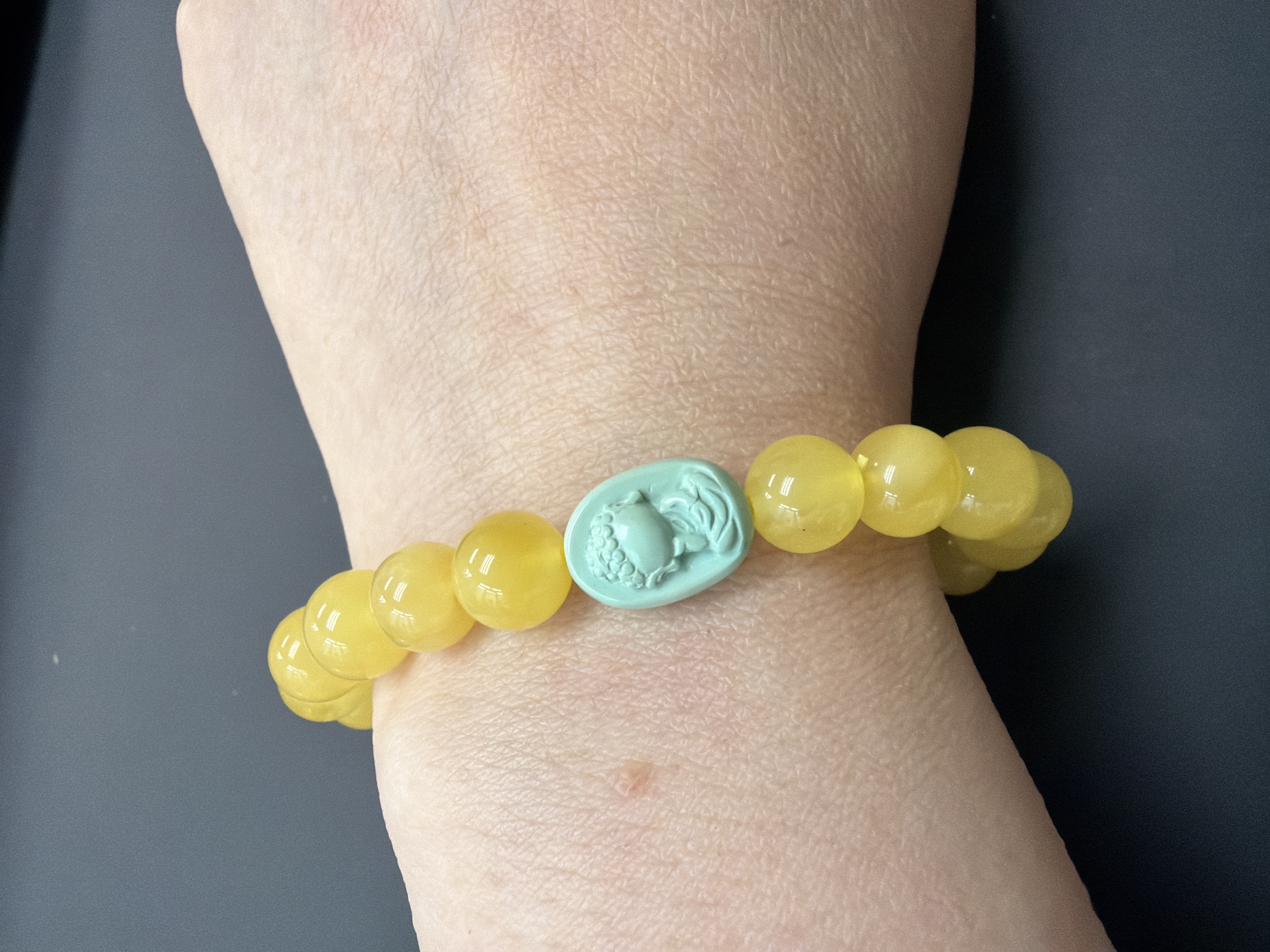 綠松石無相佛雕刻+8mm 波羅的海蜜蠟手串（都穆法王+護法殿加持）