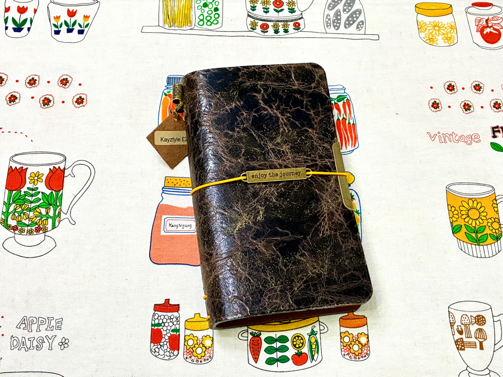 Write your story on something that lasts（2-fold)