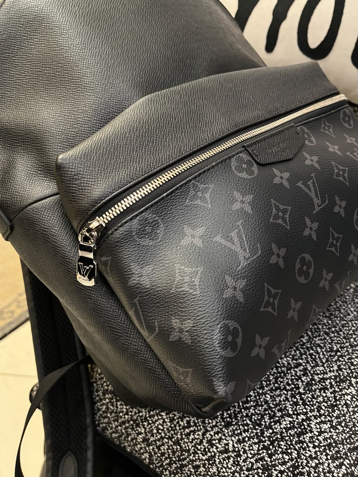 Lv Taigarama Discovery Backpack M31033 100%Authentic, 98%New ✅Dust bag
