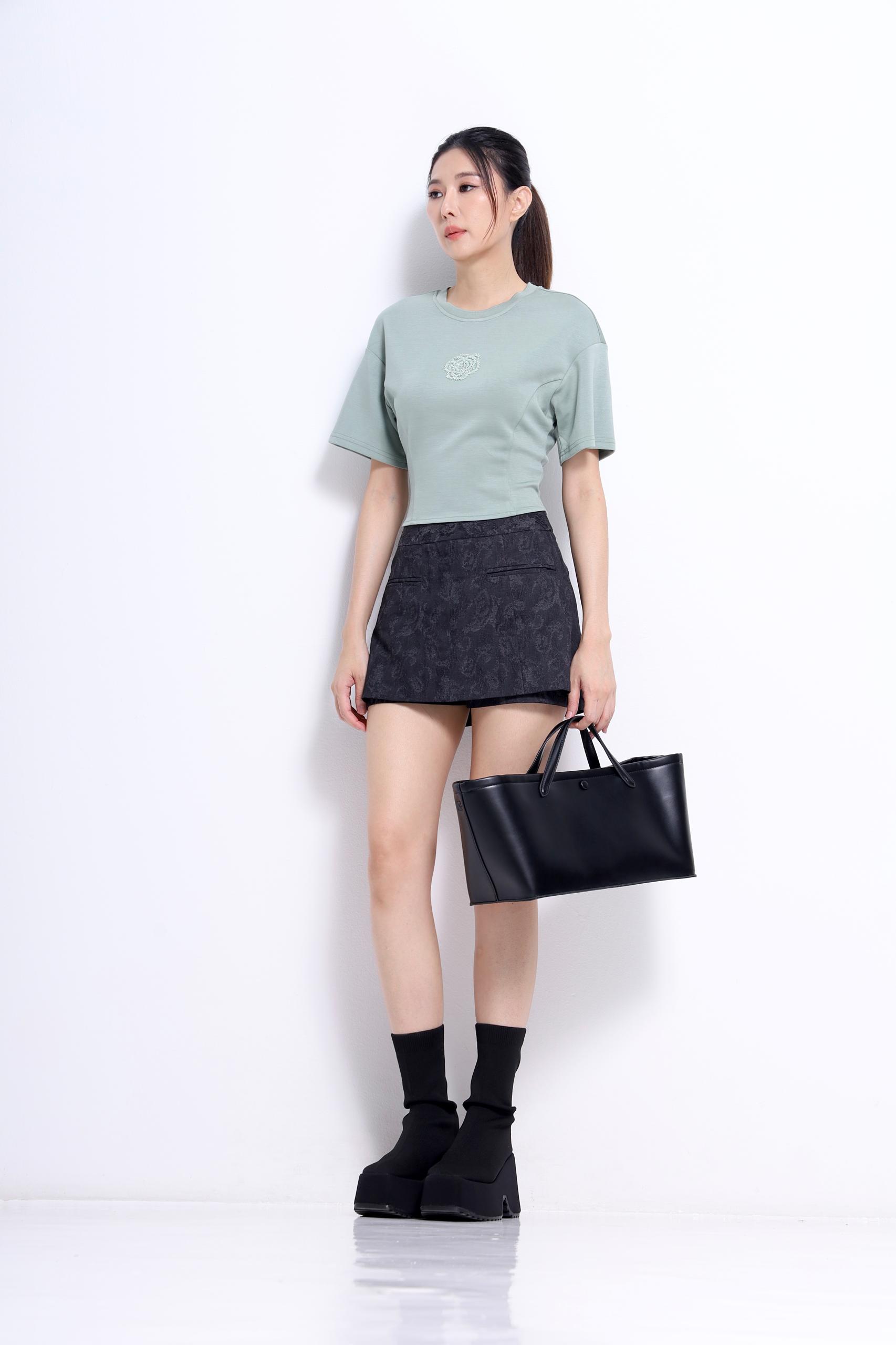 CB2701 Roselle Sculpt Crop Top