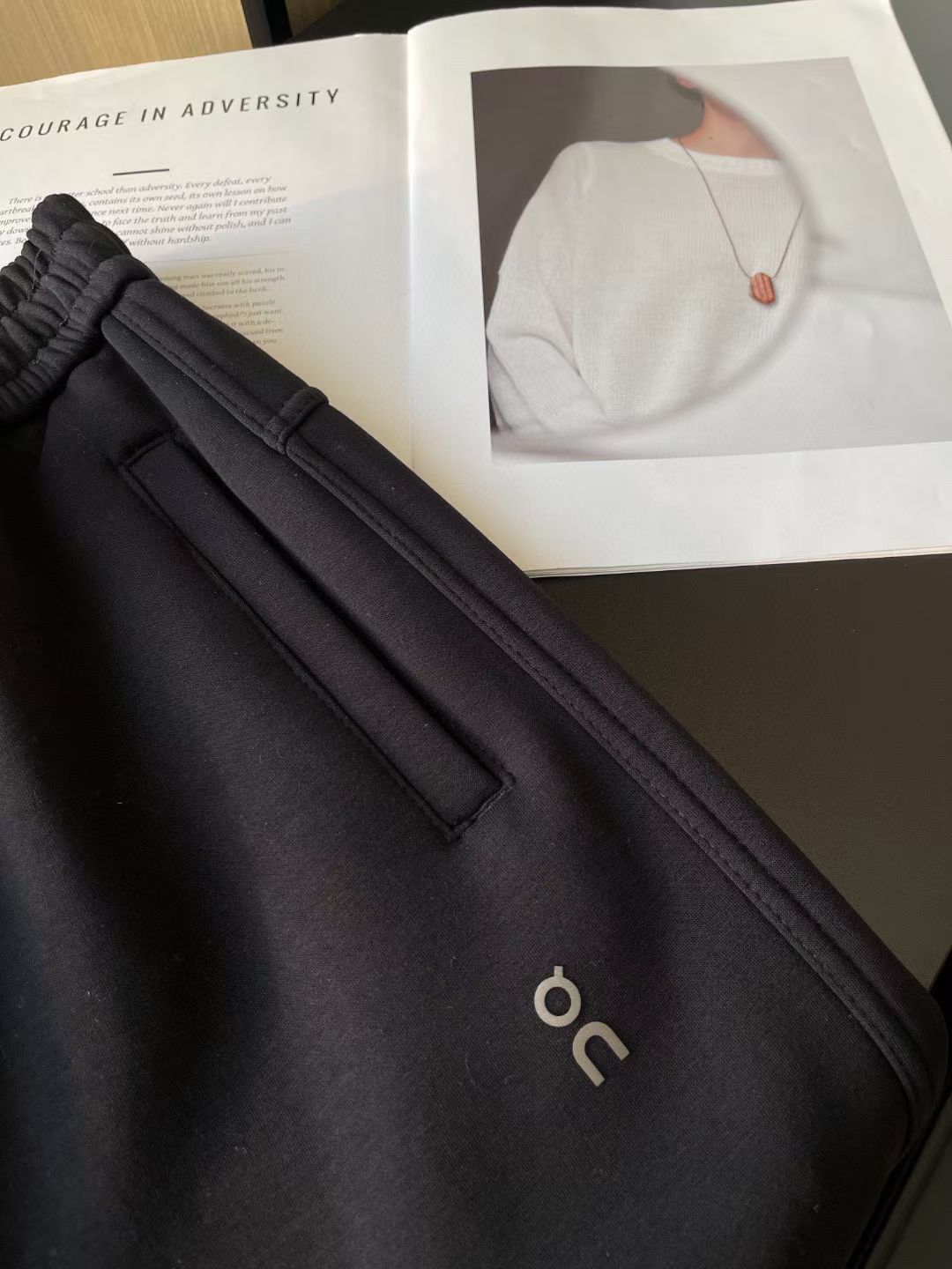 $188條。ON 昂跑 /｜男女情侣款加絨束腳長褲