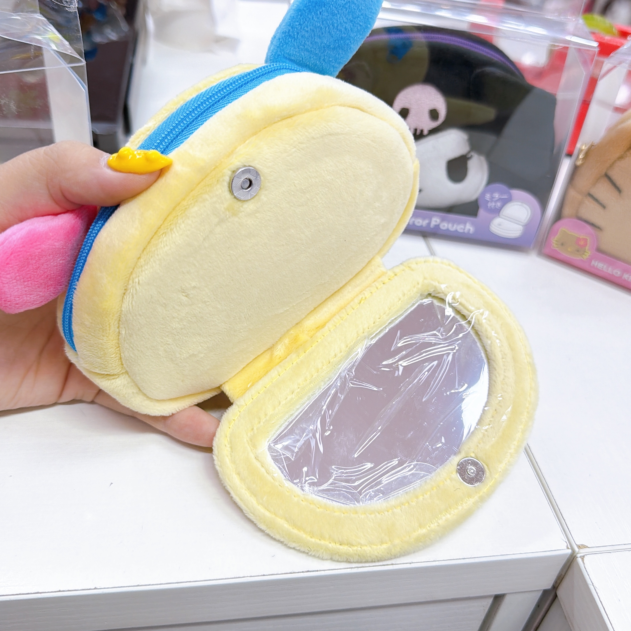 日本直送Sanrio Kuromi usahana kitty 化袋連鏡