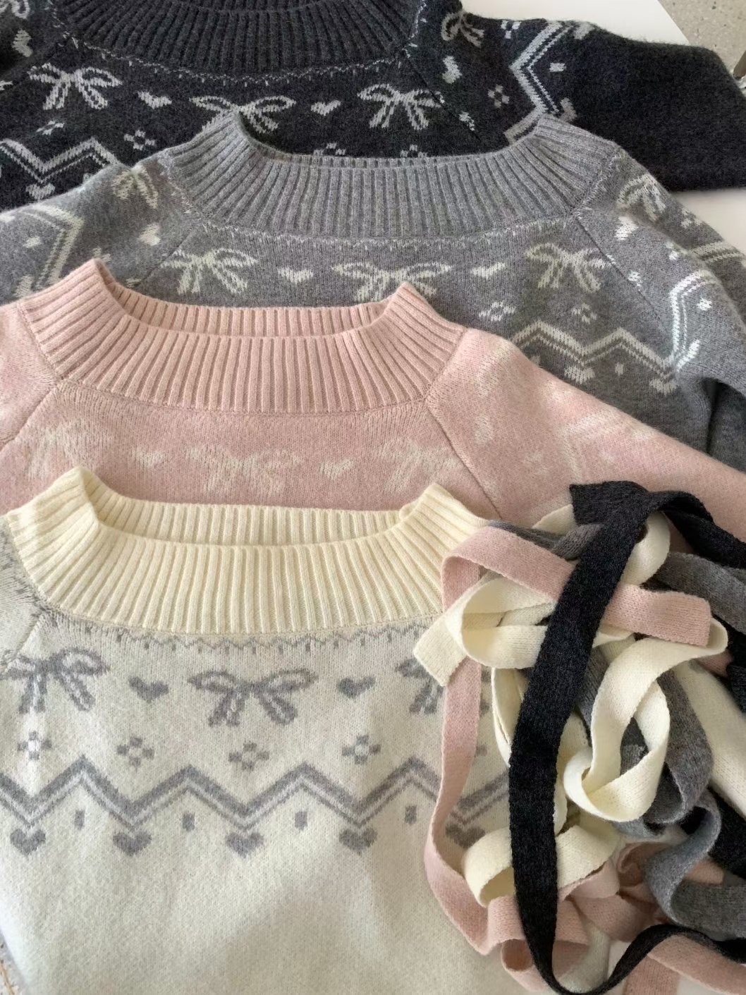 韓國甜美風一字膊蝴蝶結毛衣+掛頸巾