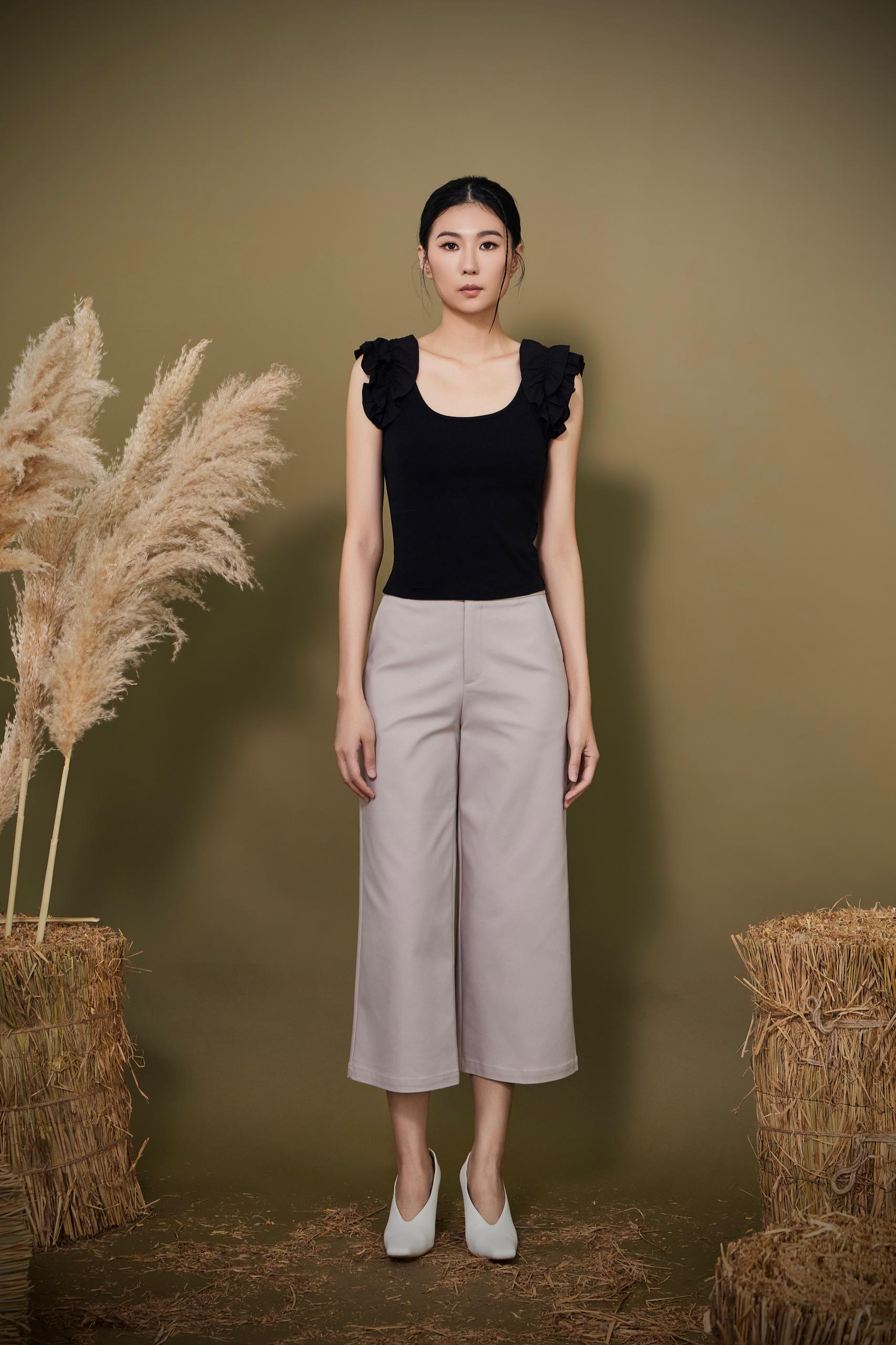 CB2773 RUFFLE SLLV U-NECK FIT TEE TOP