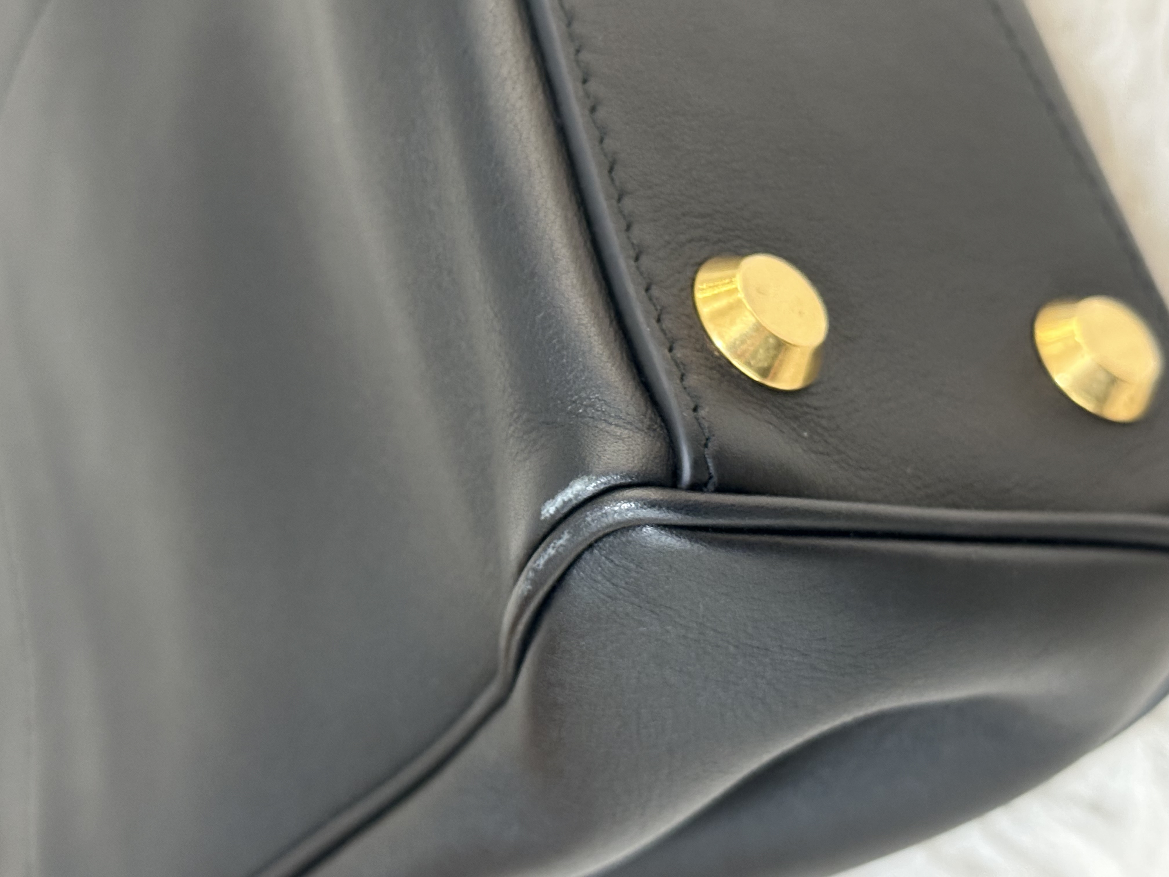 Pre-owned Balenciaga Rodeo / 26NY24