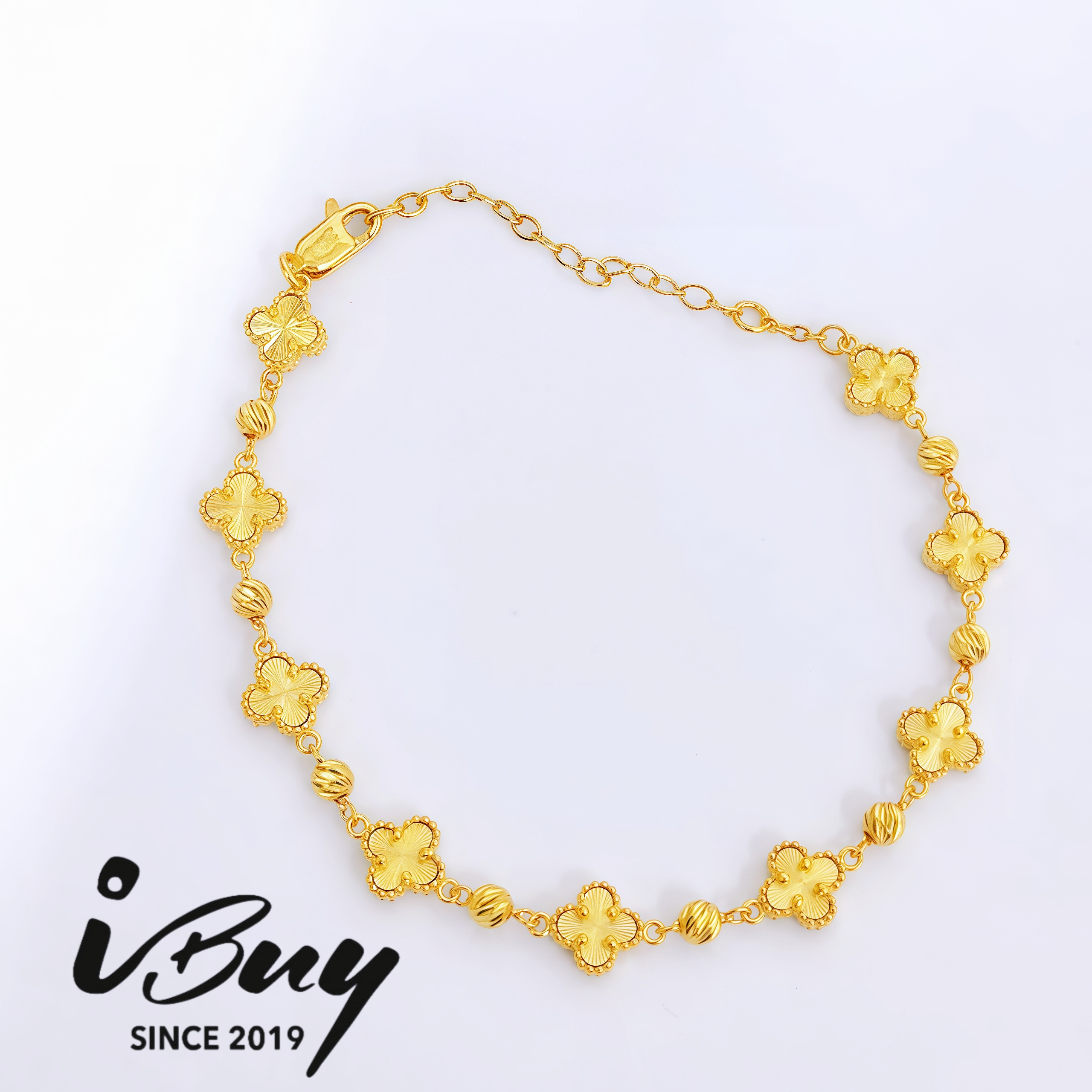 916 GOLD 6MM NORTHERN LIGHT VCA + DISCO BEAD (9F) FANCY BRACELET 916 金 6MM极光四叶草(9花)爆闪间隔珠手链