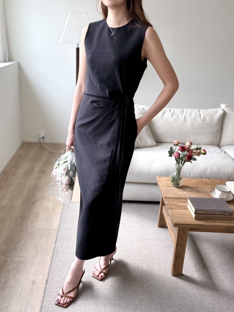 Gathered Waist Tie Dress (Black)