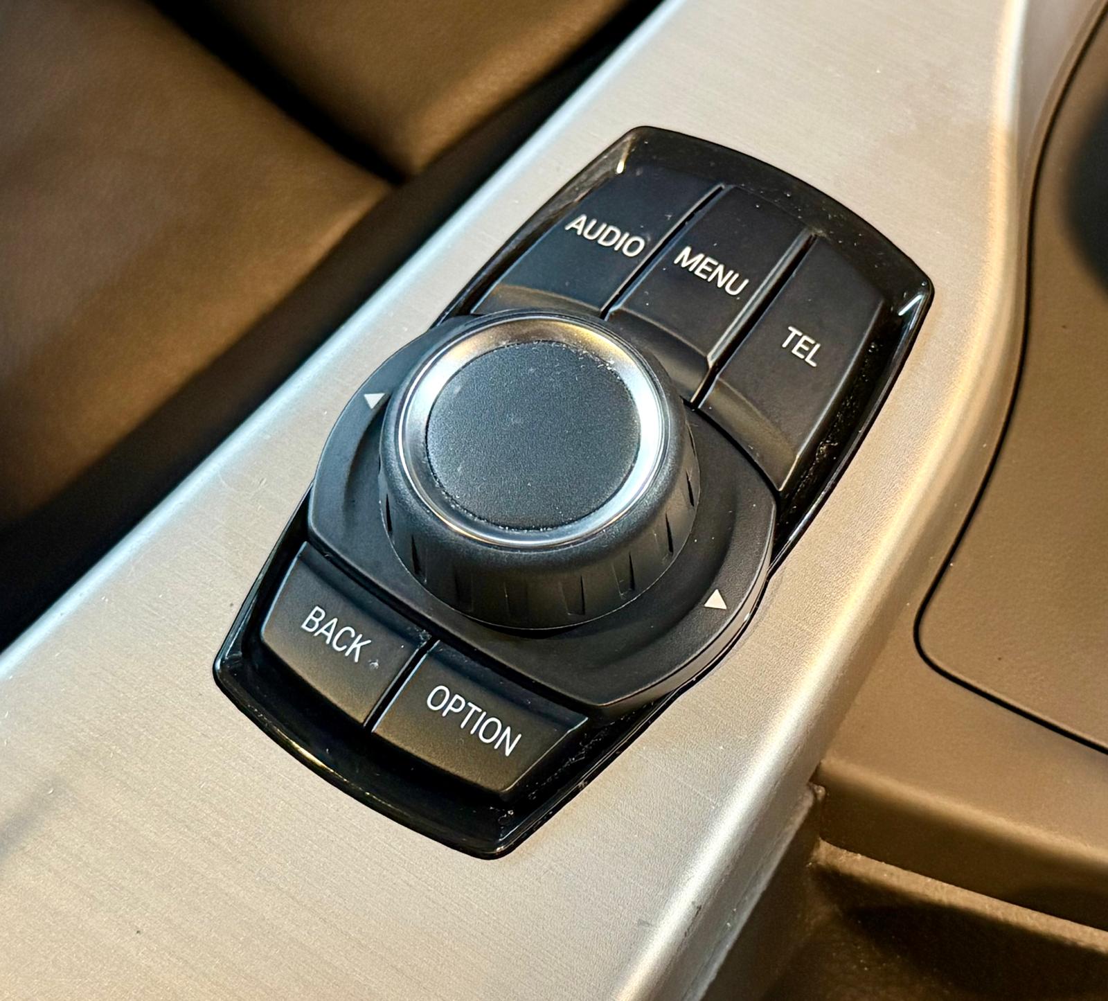 B.M.W. 320i Saloon Sport (F30) 2013