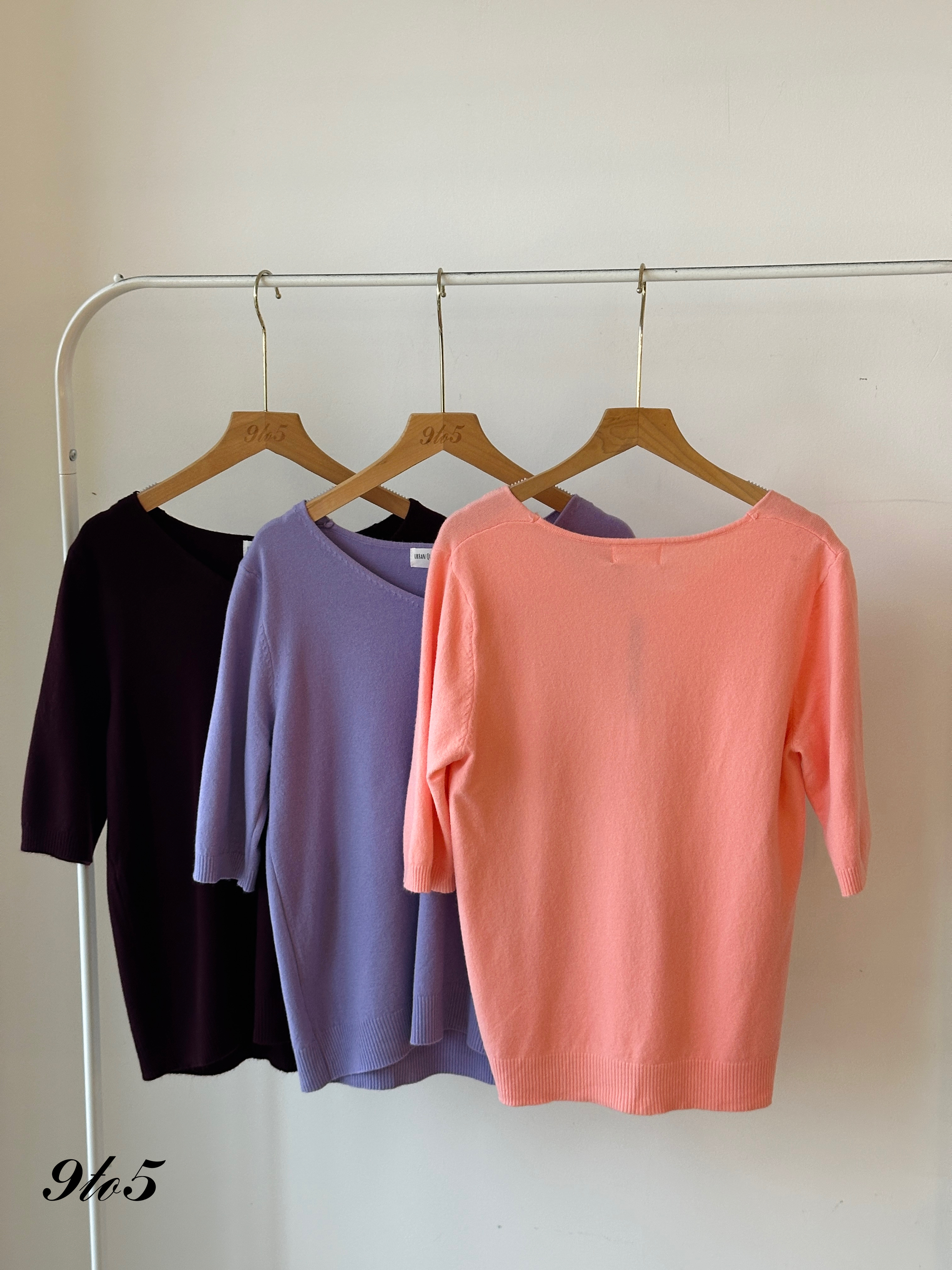 T3929 V Neck Knit Top - 7 Colors