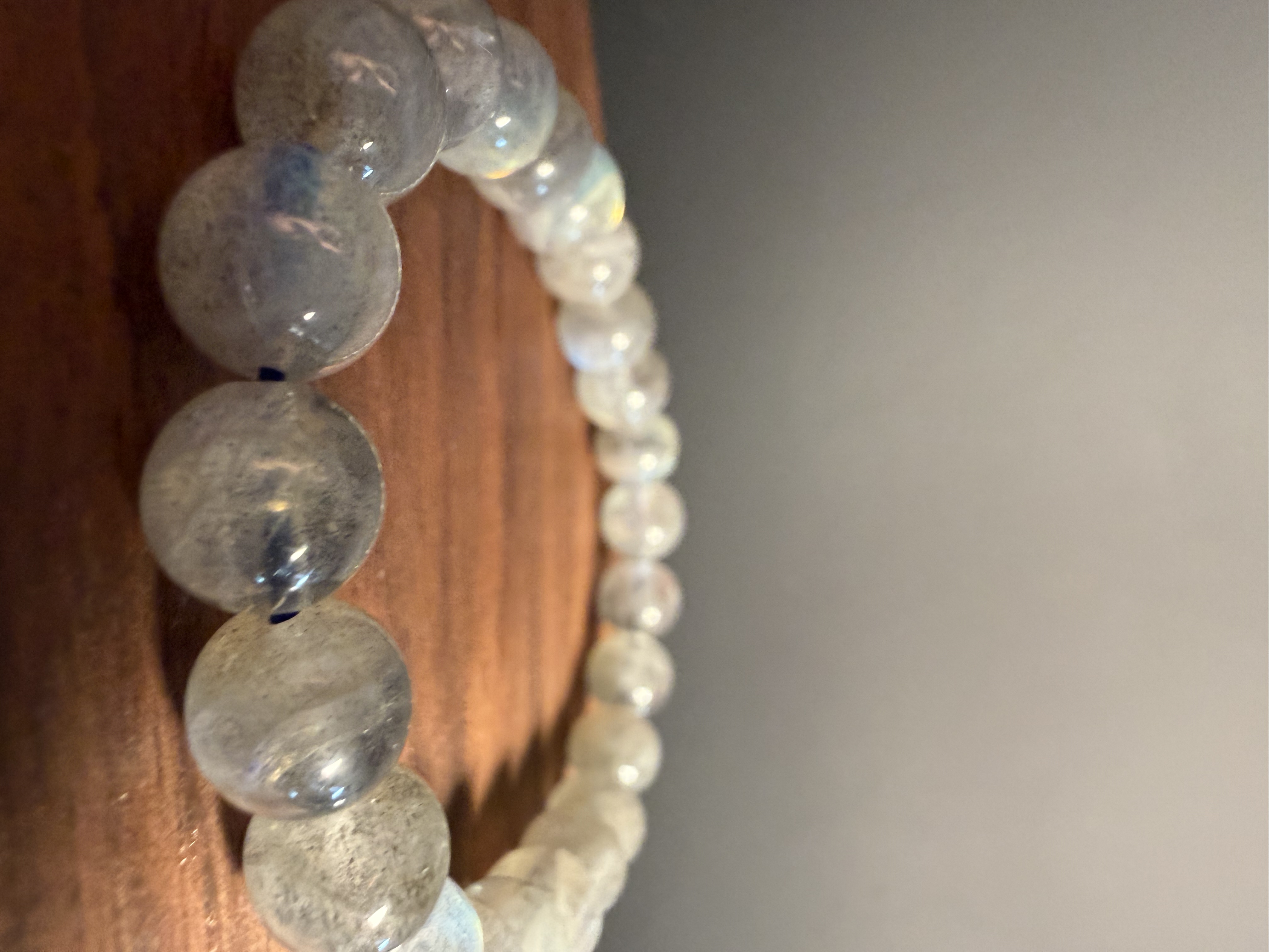 灰月光手串 (8mm) (Option 2)