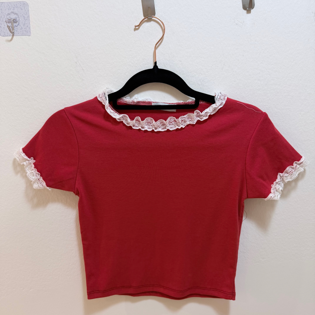 蕾絲邊短版T 卹