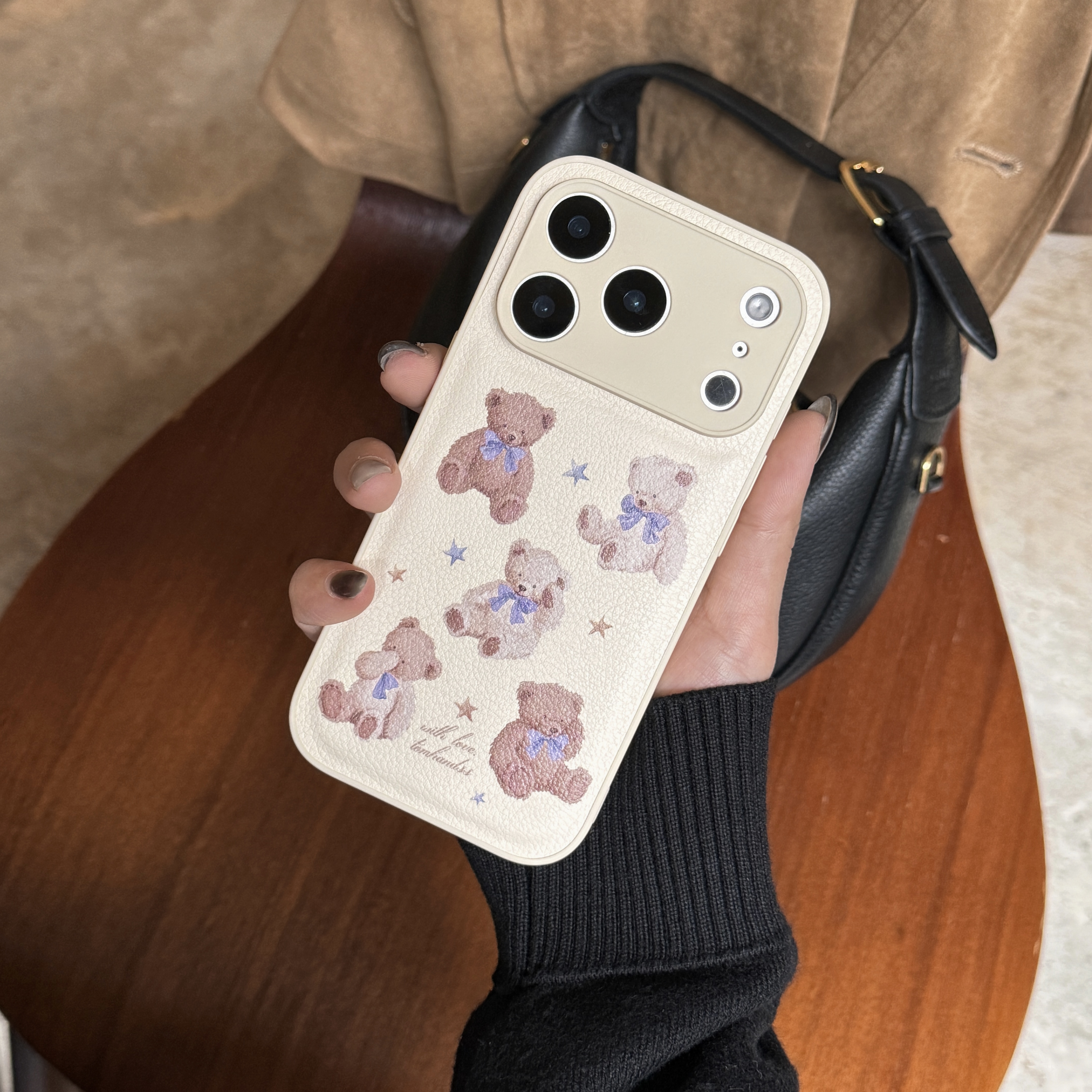 【2026ver. The Childhood Teddy】米白PU皮款iPhone Case