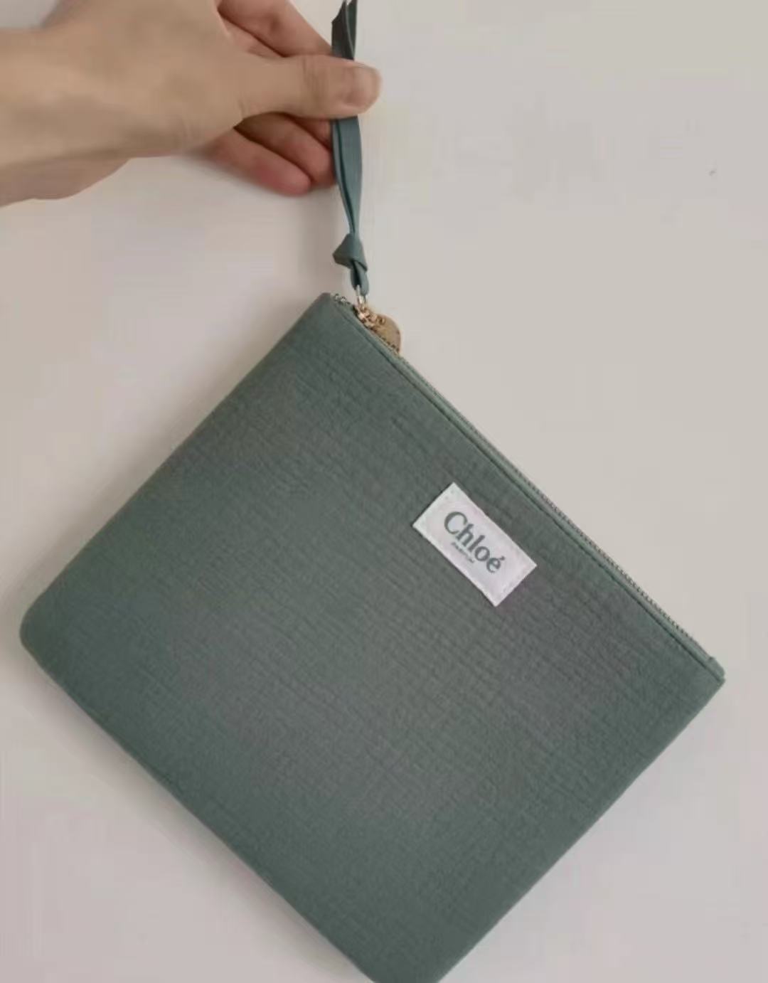 正貨‼️Chloe 綠色布拉鏈袋 🧧 新年用黎放利是啱曬 🧧🤗