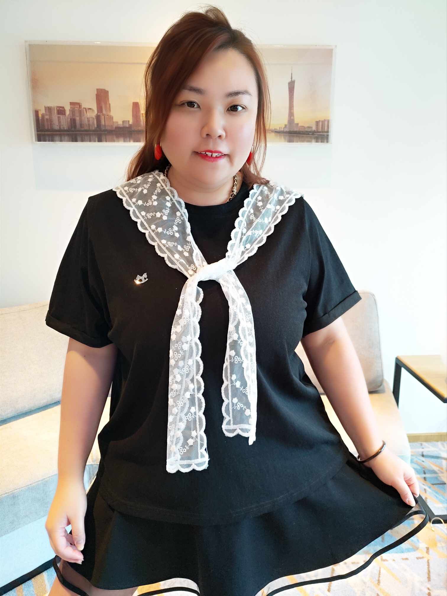 YCG05 26052 摇摇马图腾蕾丝小披肩上衣