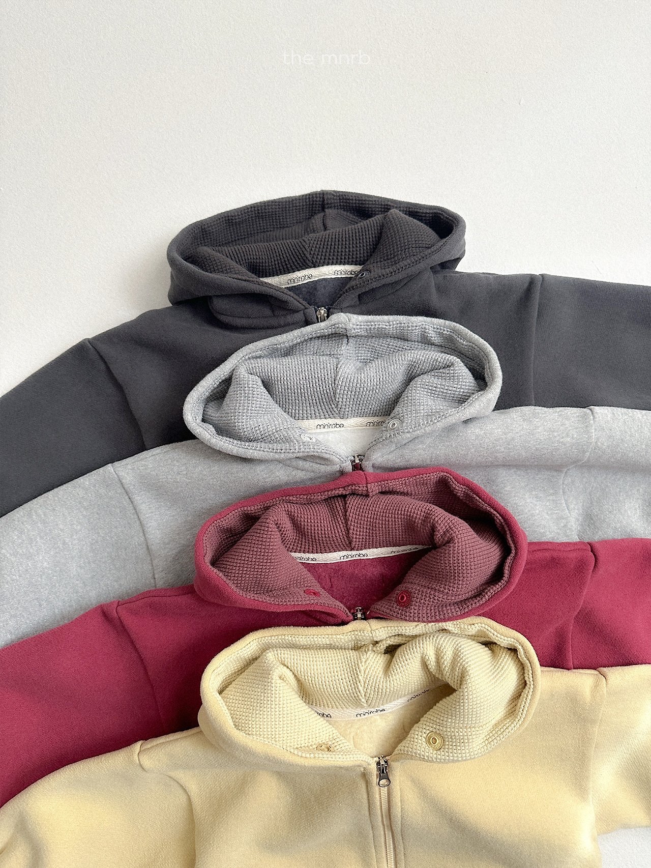 Mnirobe | Barrel hood zip-up