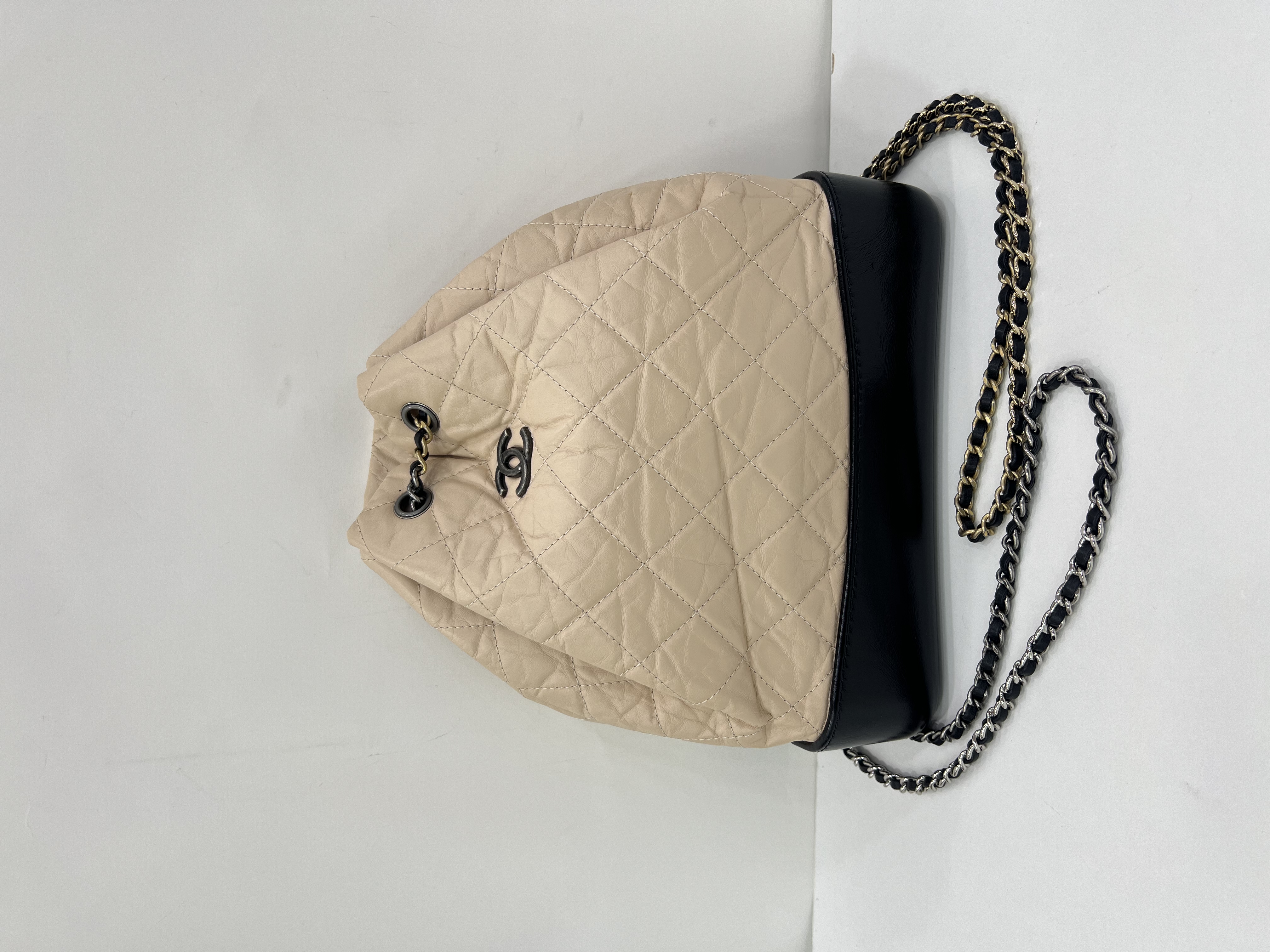 直播貨品 |  [1個-$100 2個-$300］E10