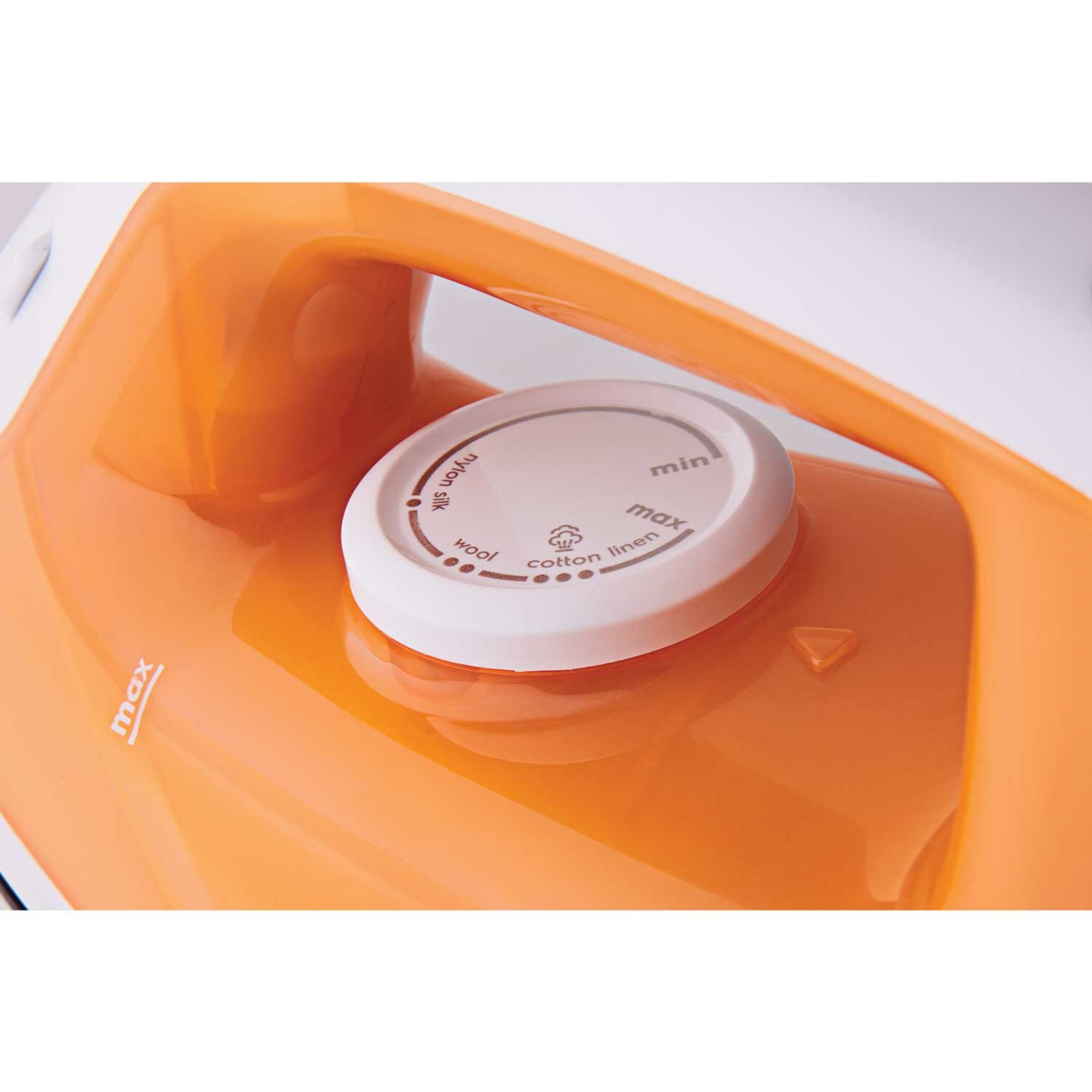 Electrolux Steam Iron with Non-Stick Soleplate (ESI4007)