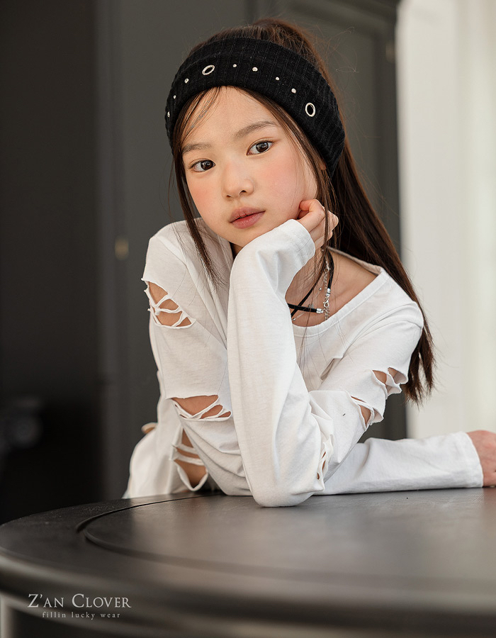 🇰🇷ZAN CLOVER tee