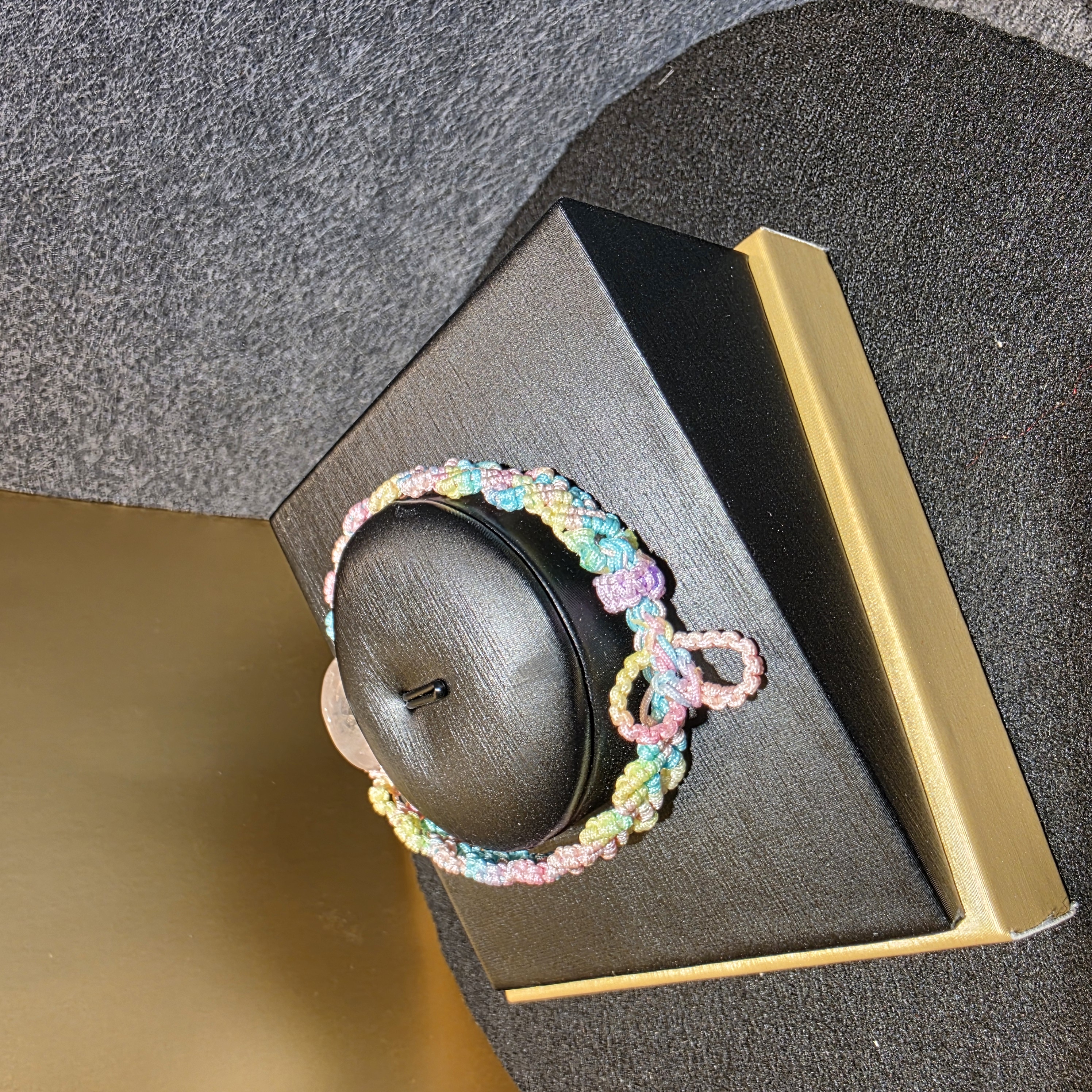 粉紅晶平安扣織繩手鏈