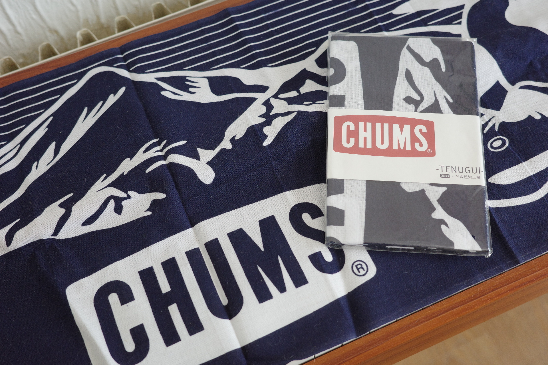 CHUMS 《東北限定》掛布 (Navy) (本產品5月下旬由英國帶回香港出貨)