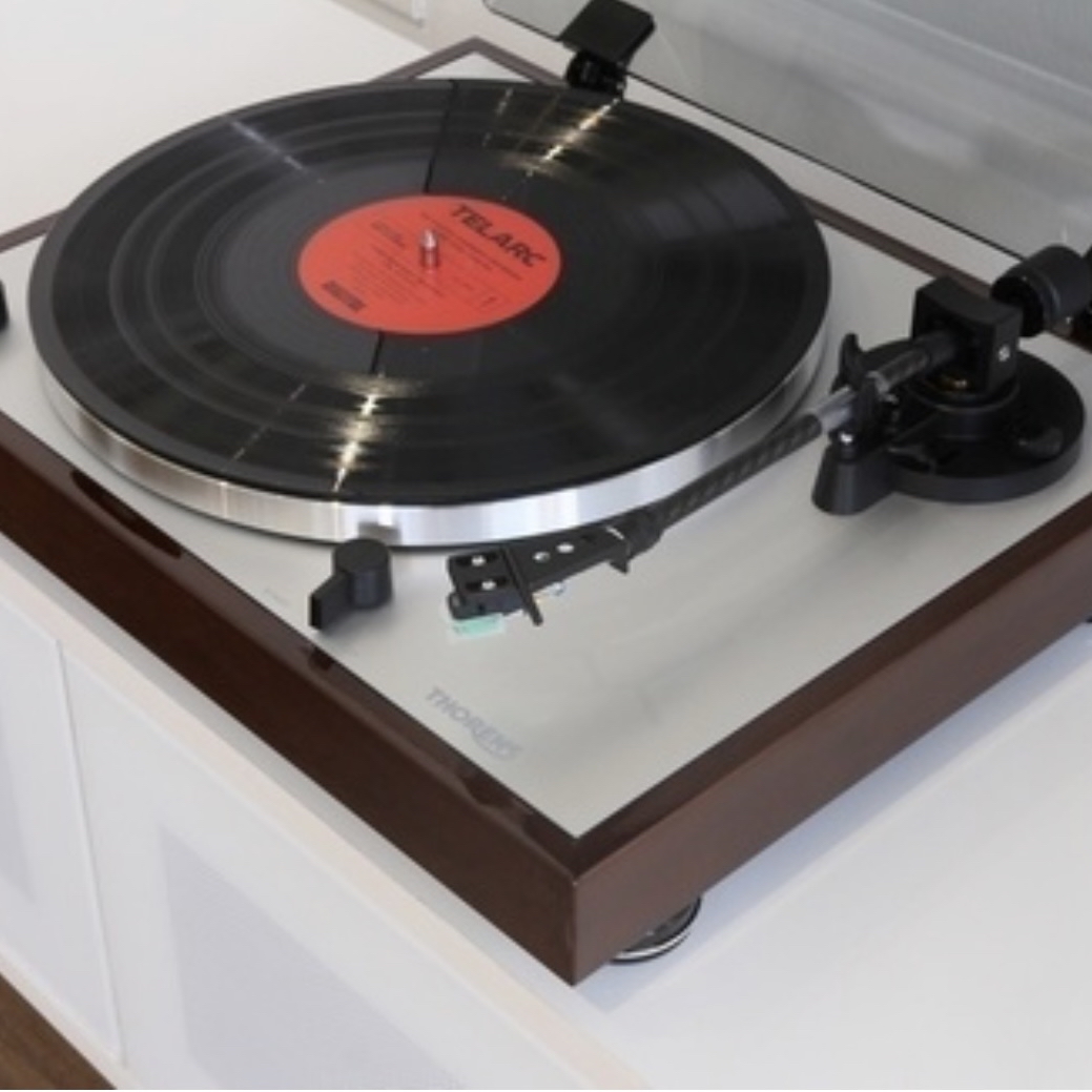 Thorens TD-402DD Direct Drive Turntable