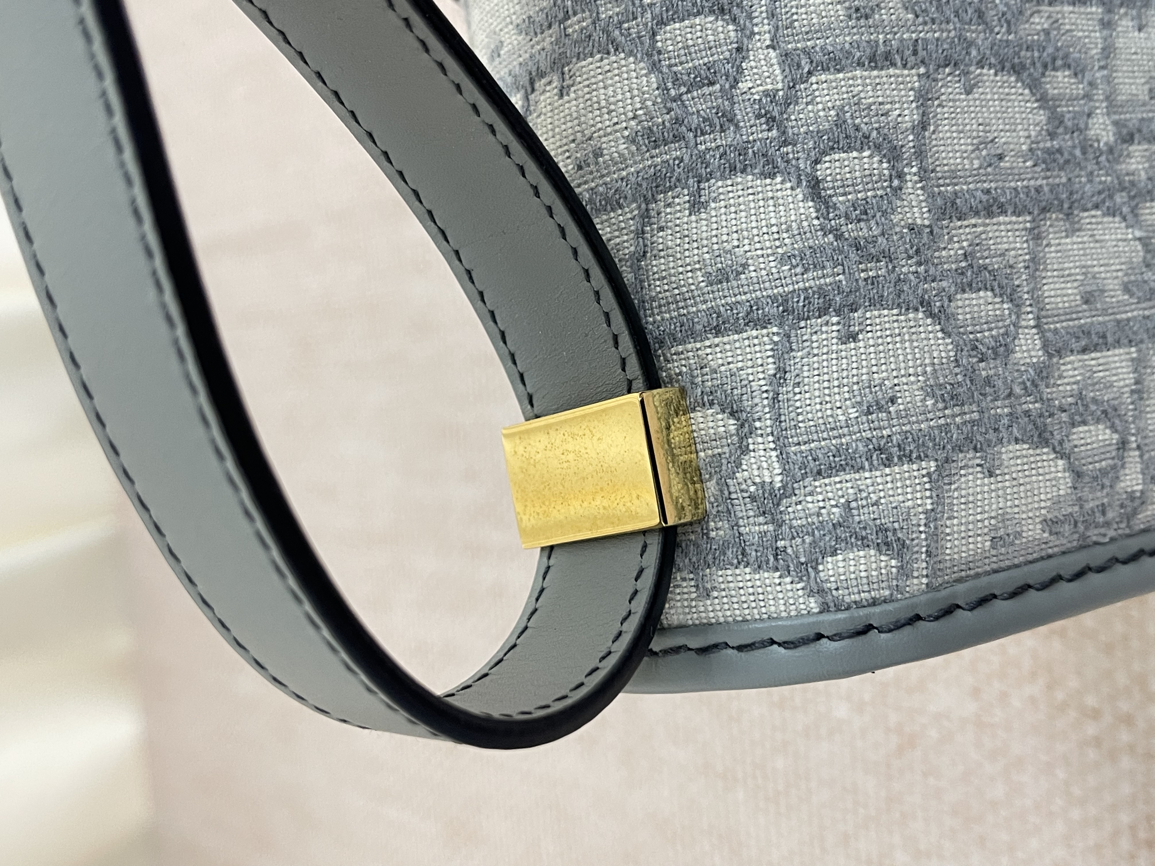 Pre-owned Dior 30 Montaigne / Product Code: 26052003