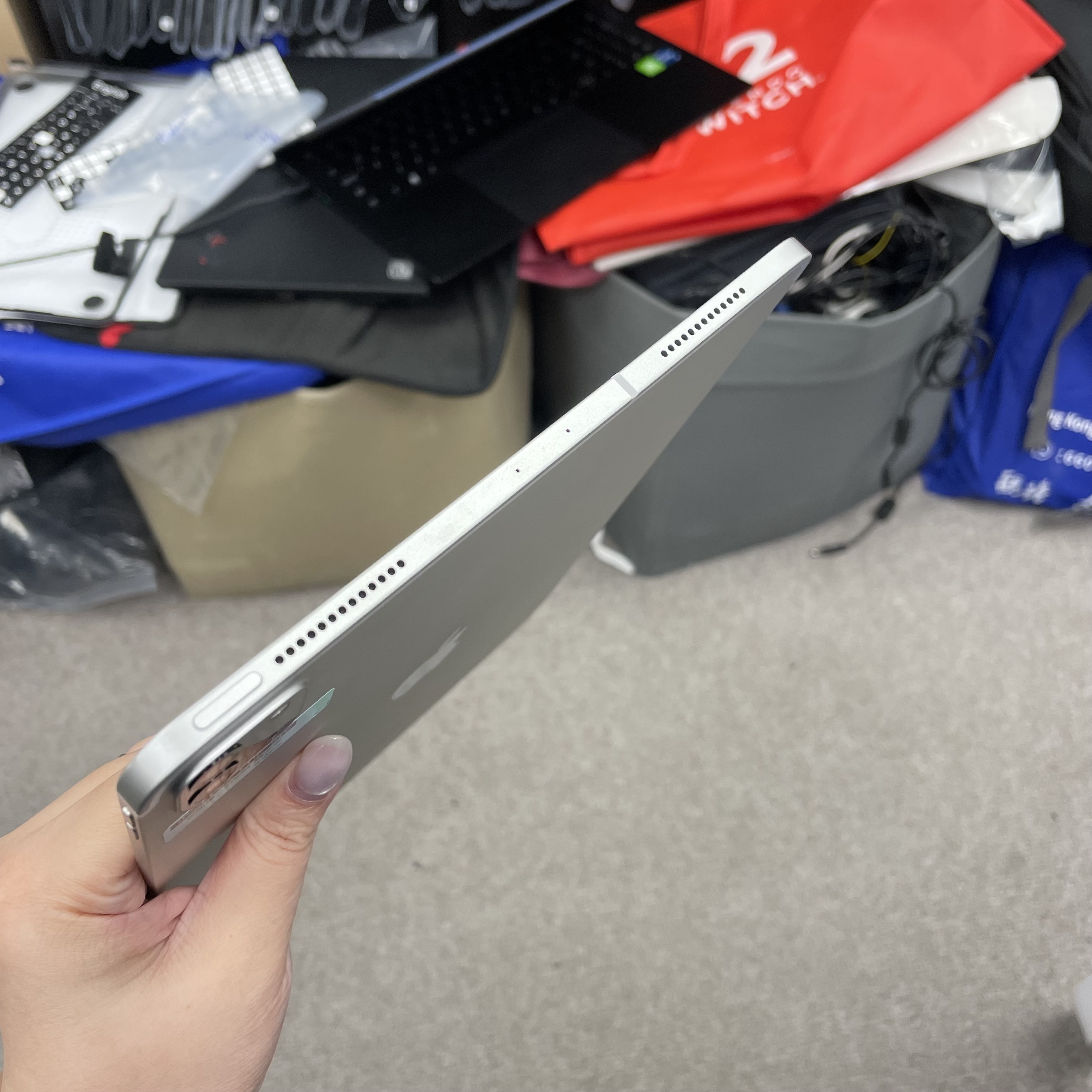 *D010100 iPad Pro 2 11吋 企理機 128GB 插卡版 銀色 sliver 