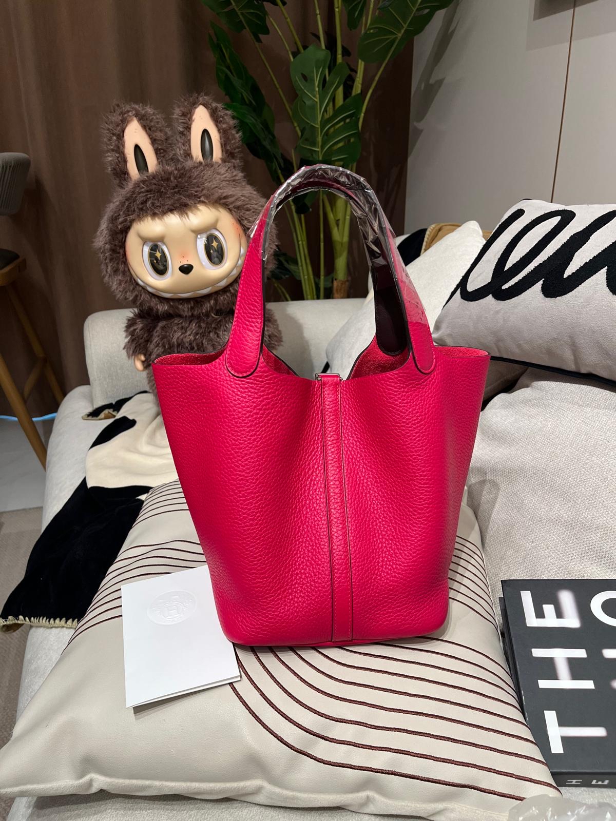 全新未使用品 Hermes Picotin 22 Stamp Z Framboise 100%Authentic, unused 未使用品✅專門店收據✅Key Lock✅Dust bag✅Box