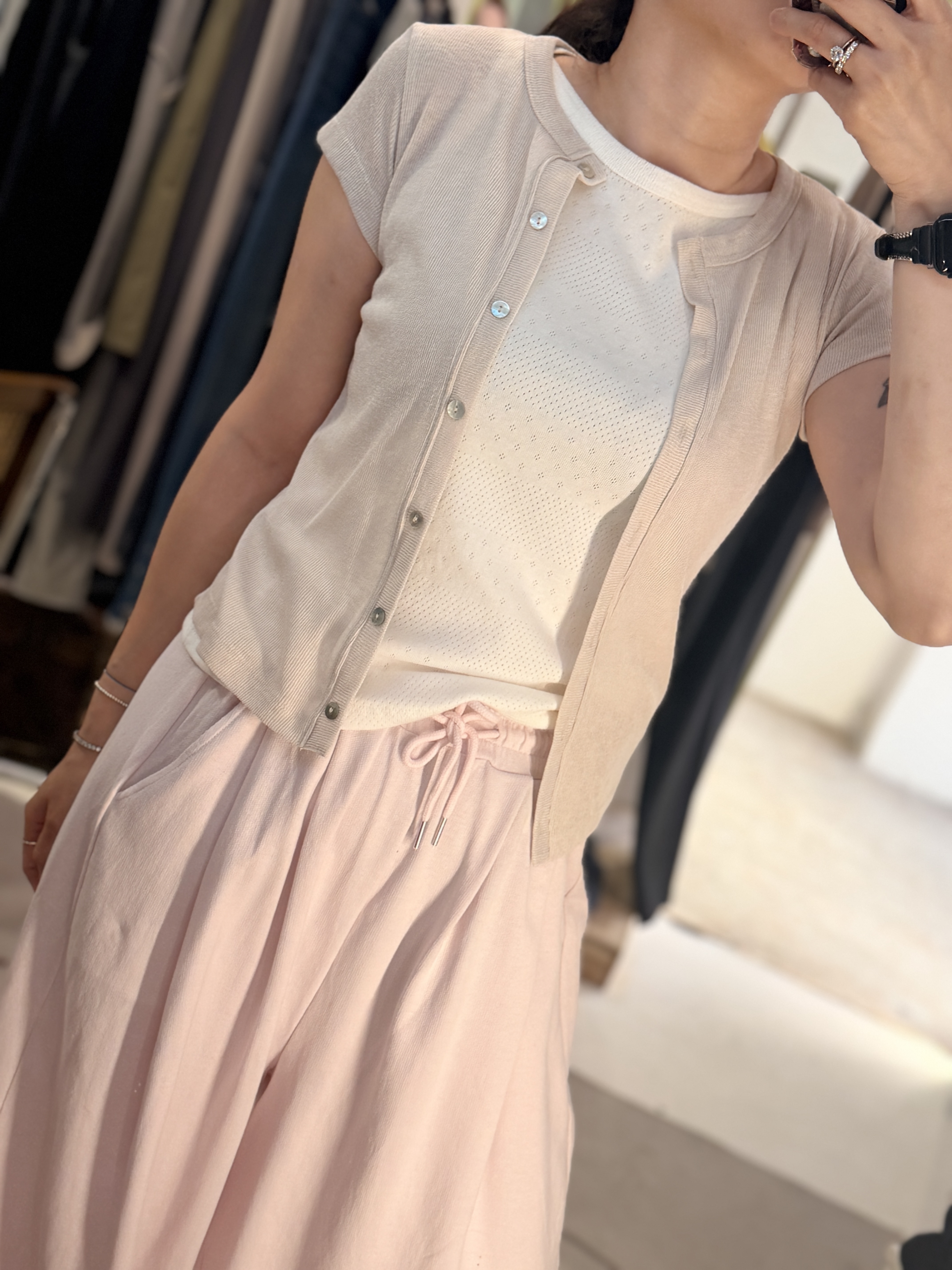 Light and skinny outer