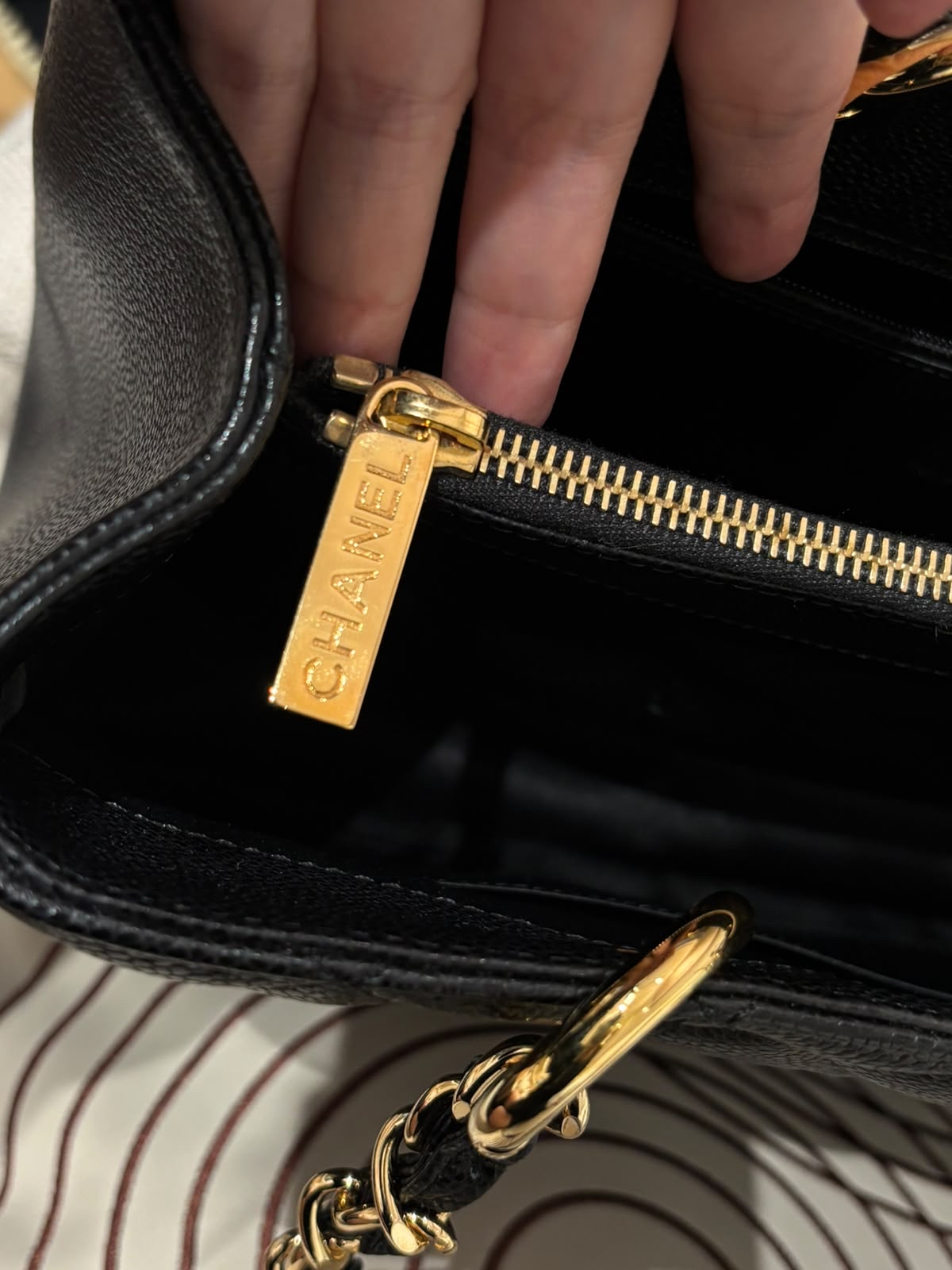 未使用品 Chanel GST Tote Bag 黑色荔枝牛皮金鏈 100%Authentic, unused未使用品 ✅收據✅20card✅Dust bag✅Box