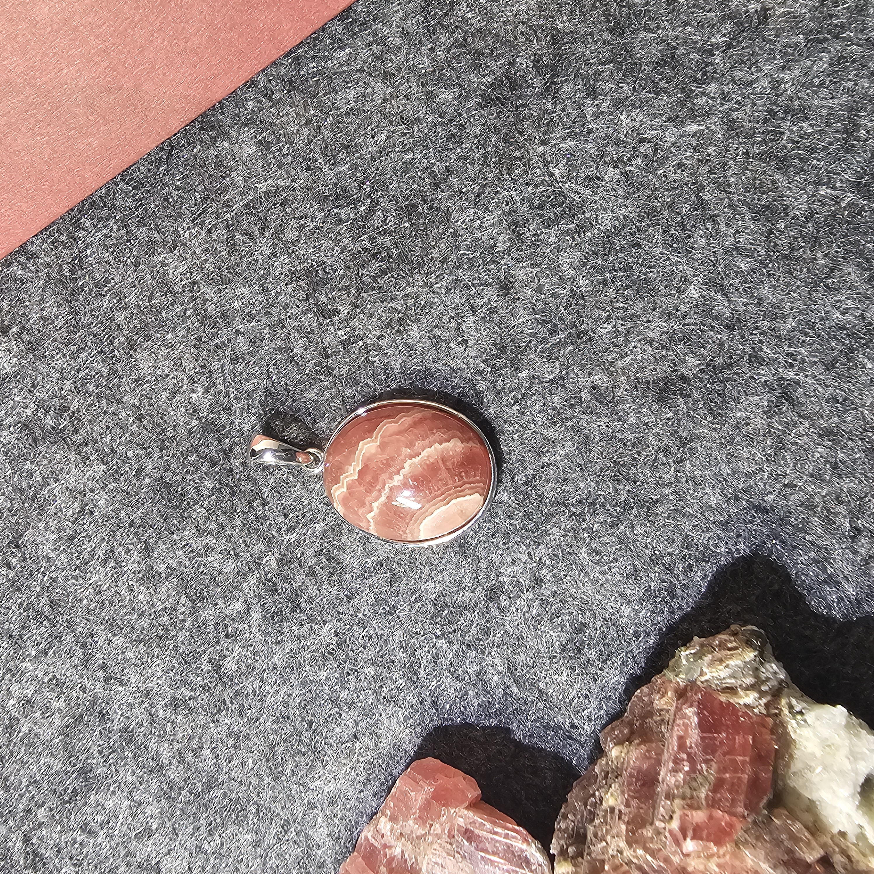 紅紋石蛋形925銀吊飾