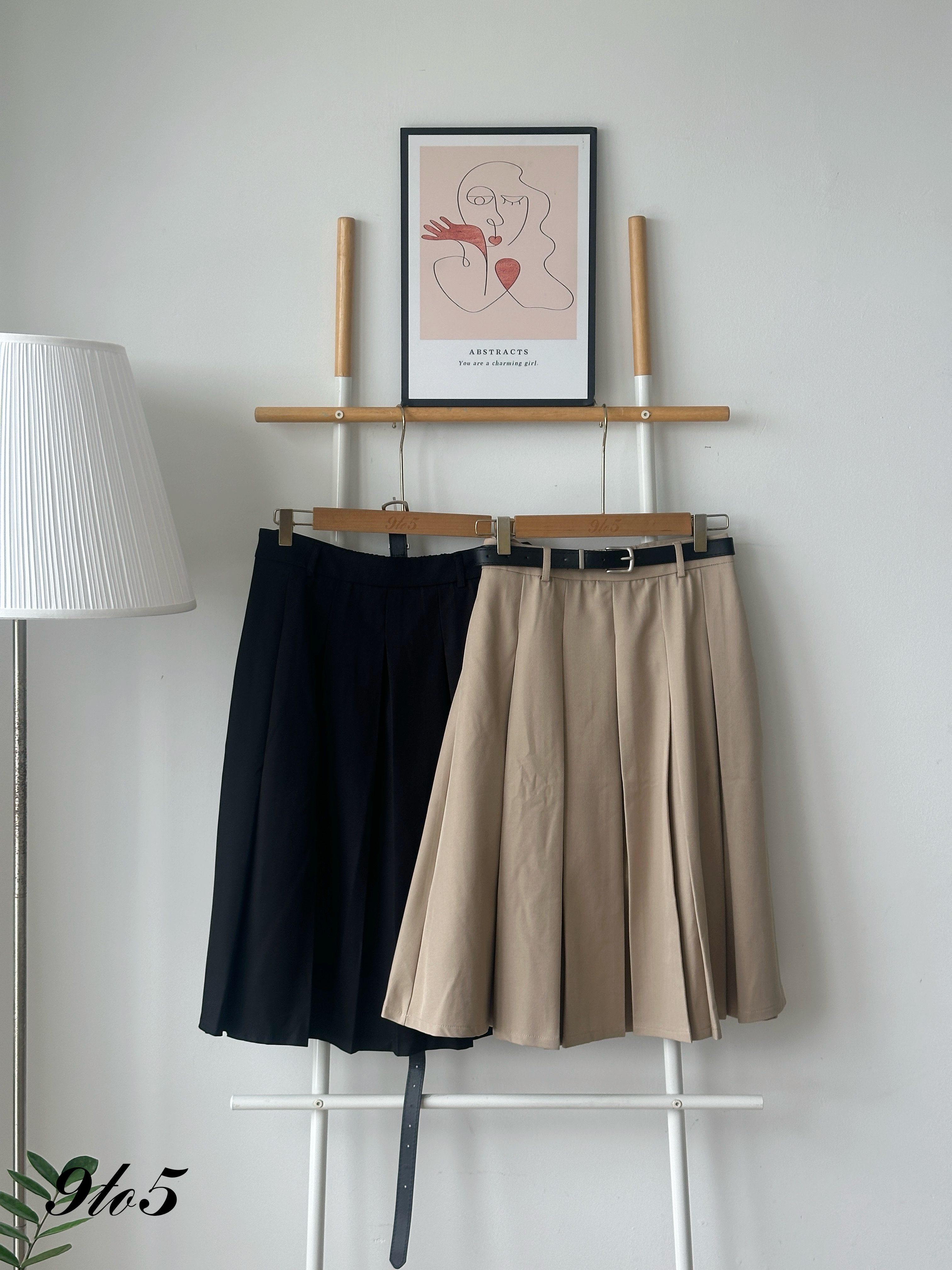 S1891 A Line Pleated Skirt - Black & Khaki