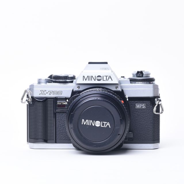 Minolta X700 銀色日本國內限定版with MD 50mm f1.7 | Holiday