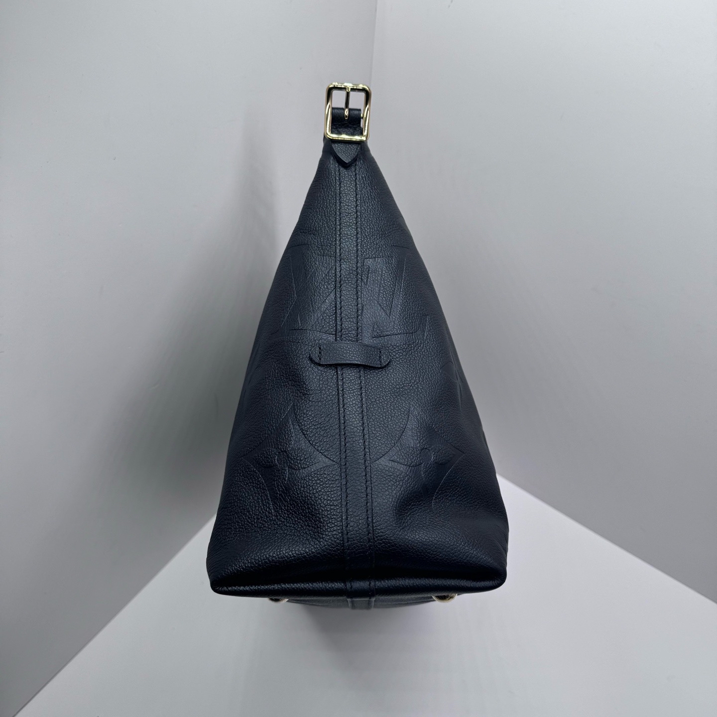 Pre-Owned LV Carryall / Product Code: 26040717