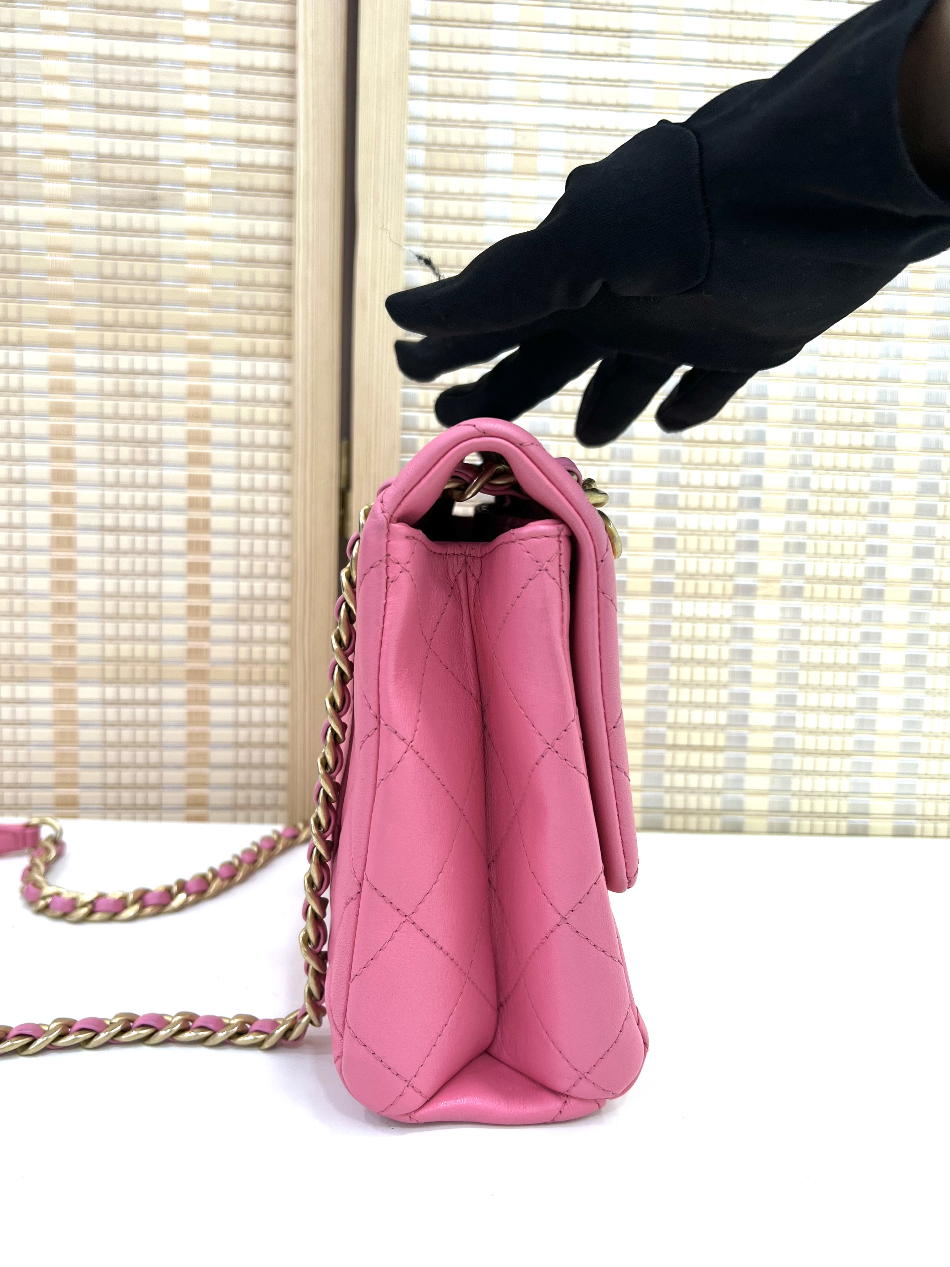 直播貨品 |  [1個-$100 2個-$300］GG88