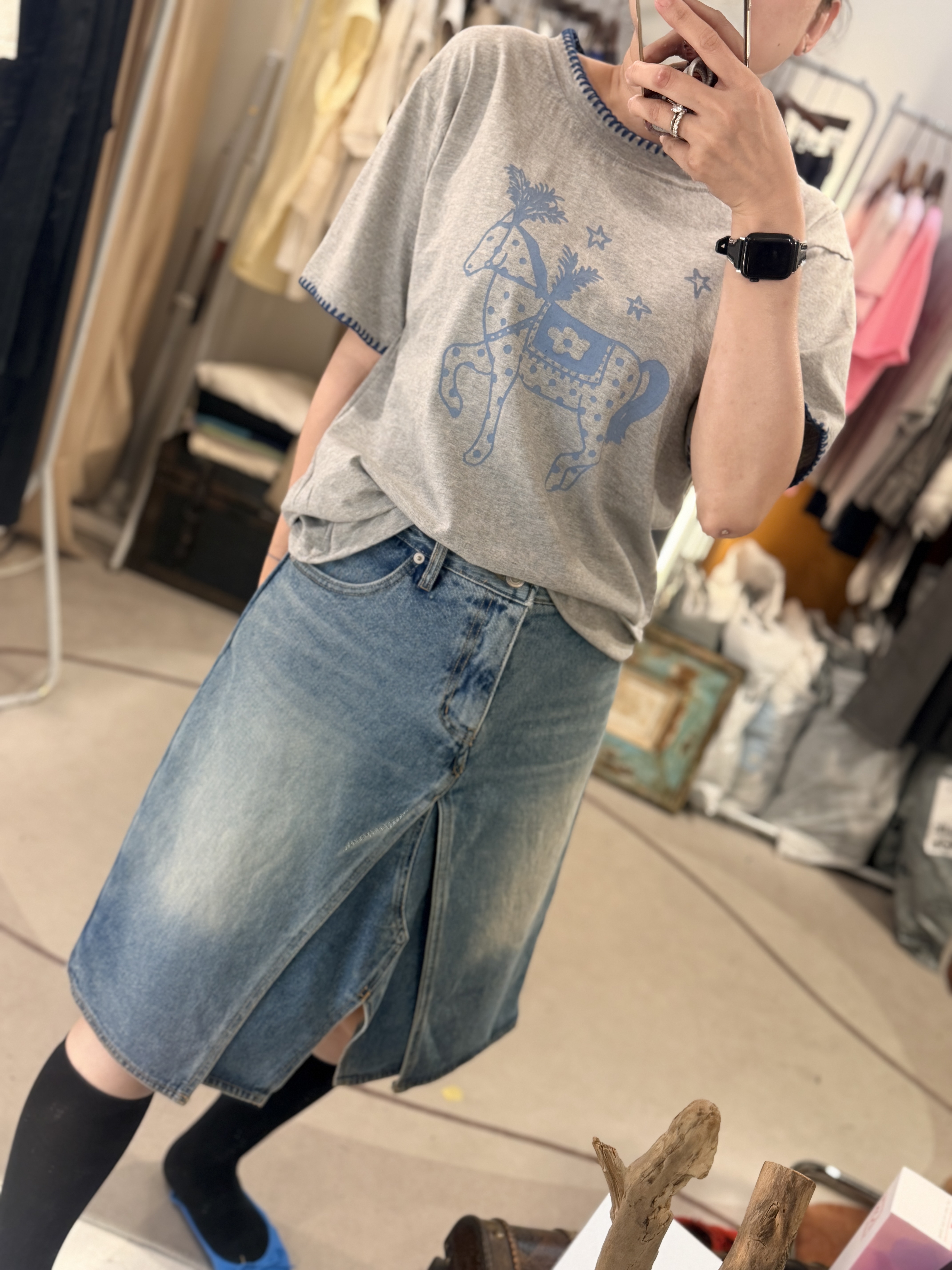 Horse tee