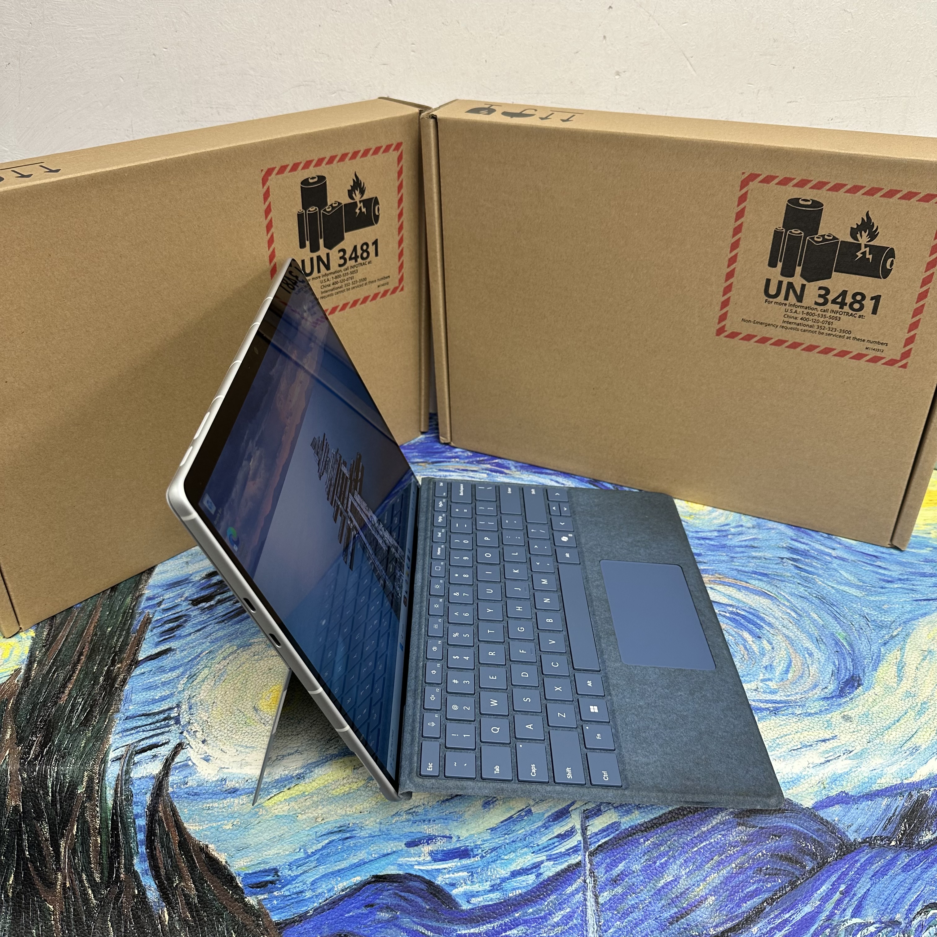 全新 5G版 Microsoft surface Pro 9 SQ3 / 16GB Ram/512GB SSD/2.8K touch mon/全新/Laptop/Notebook/ Tablet / PC / Windows /