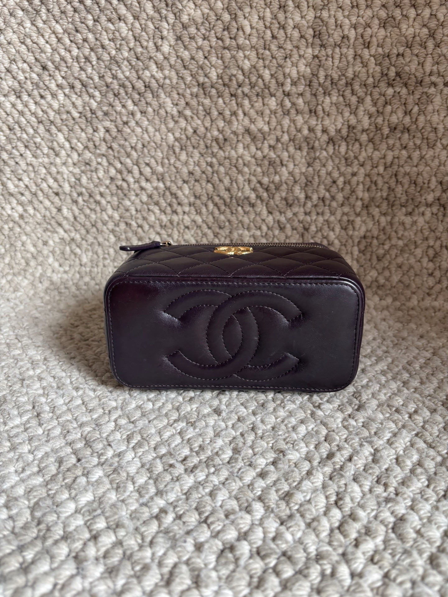 【預訂貨品】Chanel朱古力啡化妝包