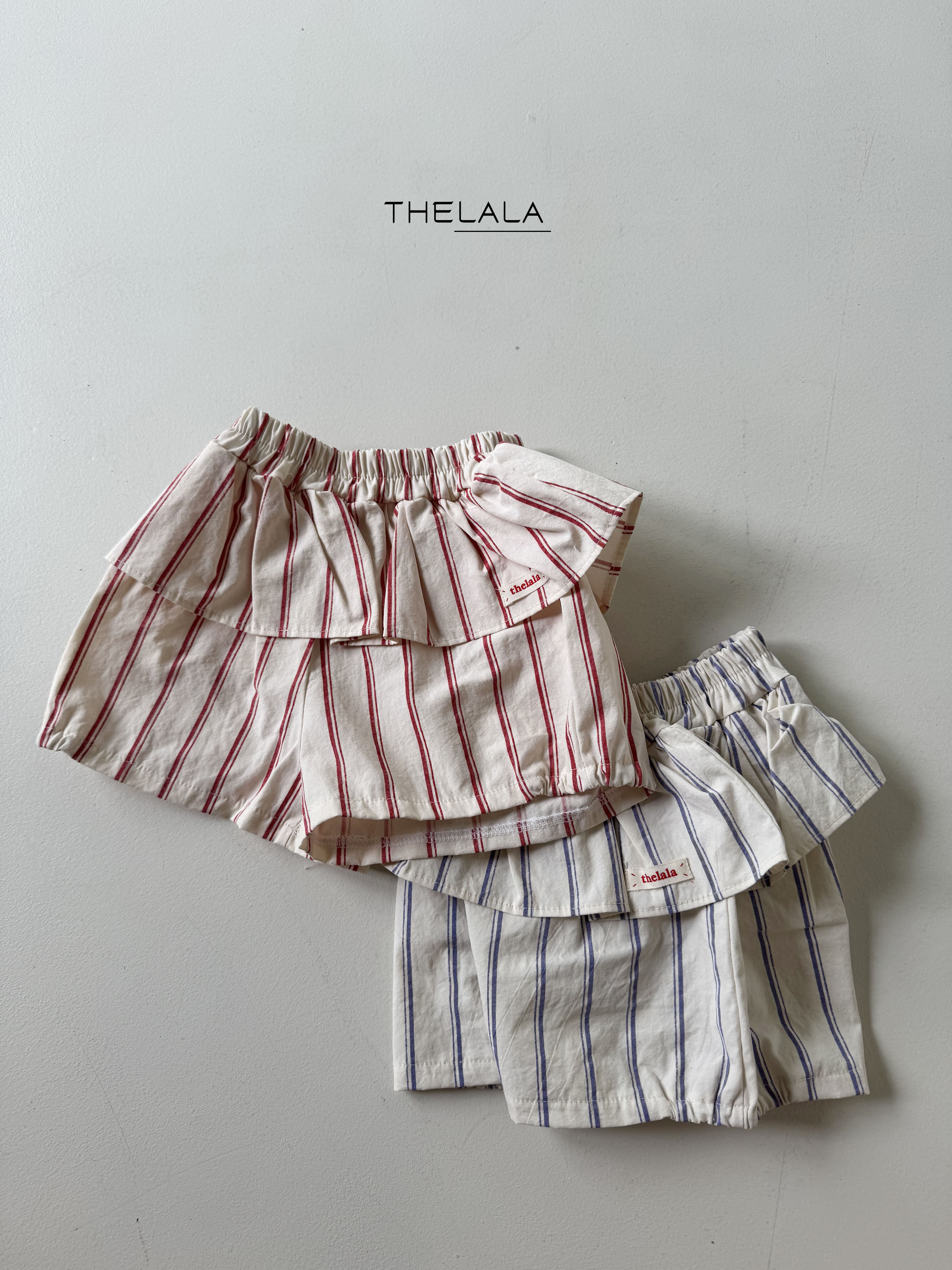 Thelala | Stripe frill shorts (Blue XL105-115)