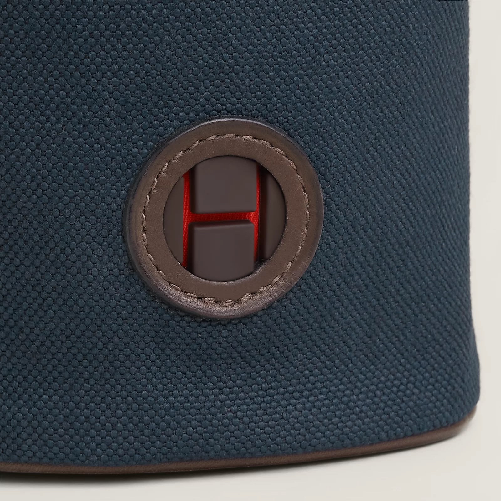 Hermes On-the-go dog pouch 100%Authentic,98%new 