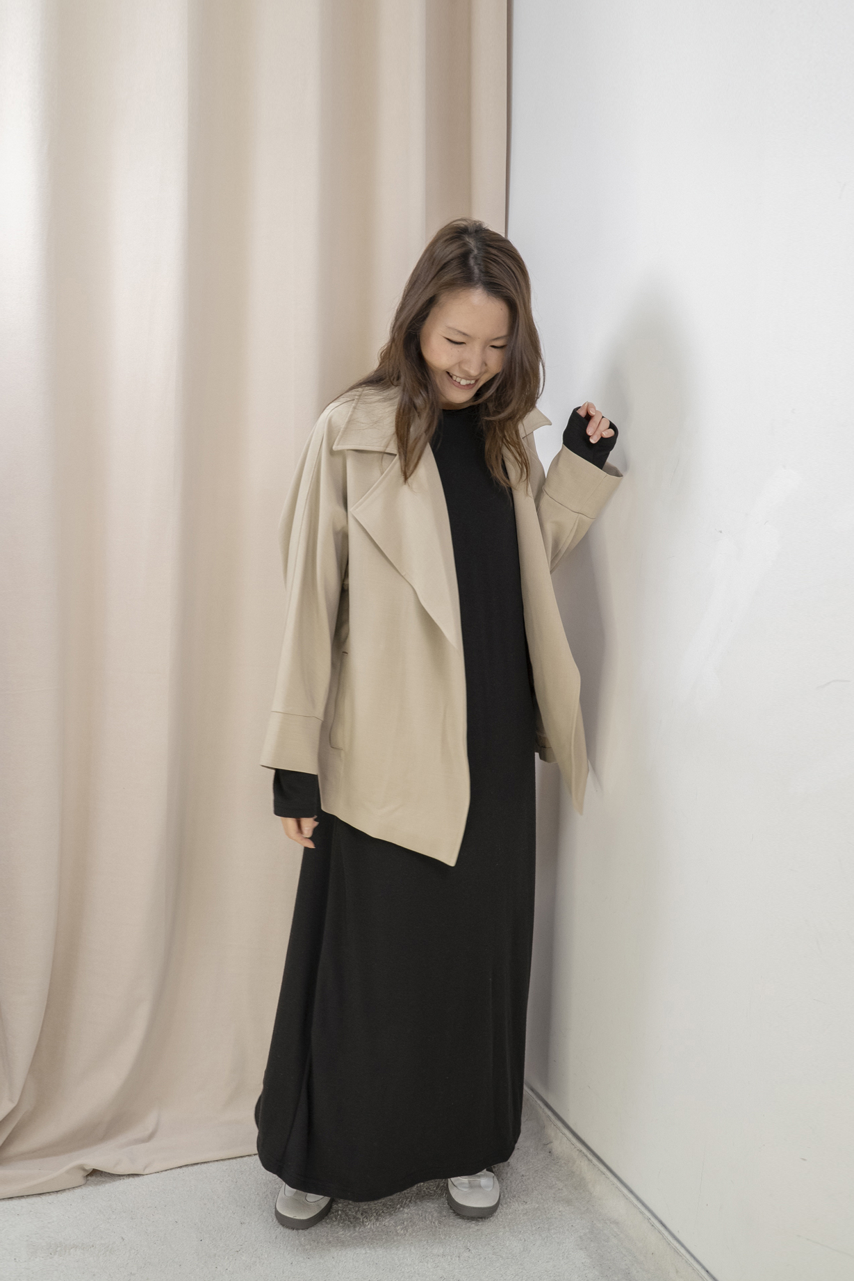 柔軟針織長版連身裙（黑色）