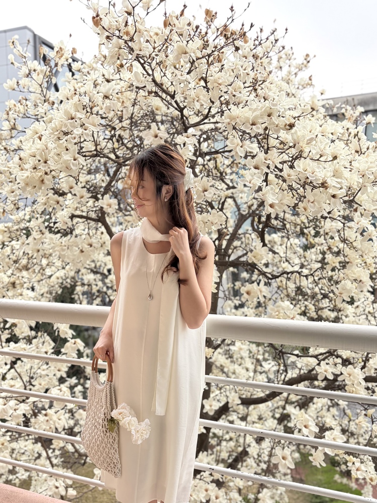 The Flowy Scarf-Detail Dress (Ivory)