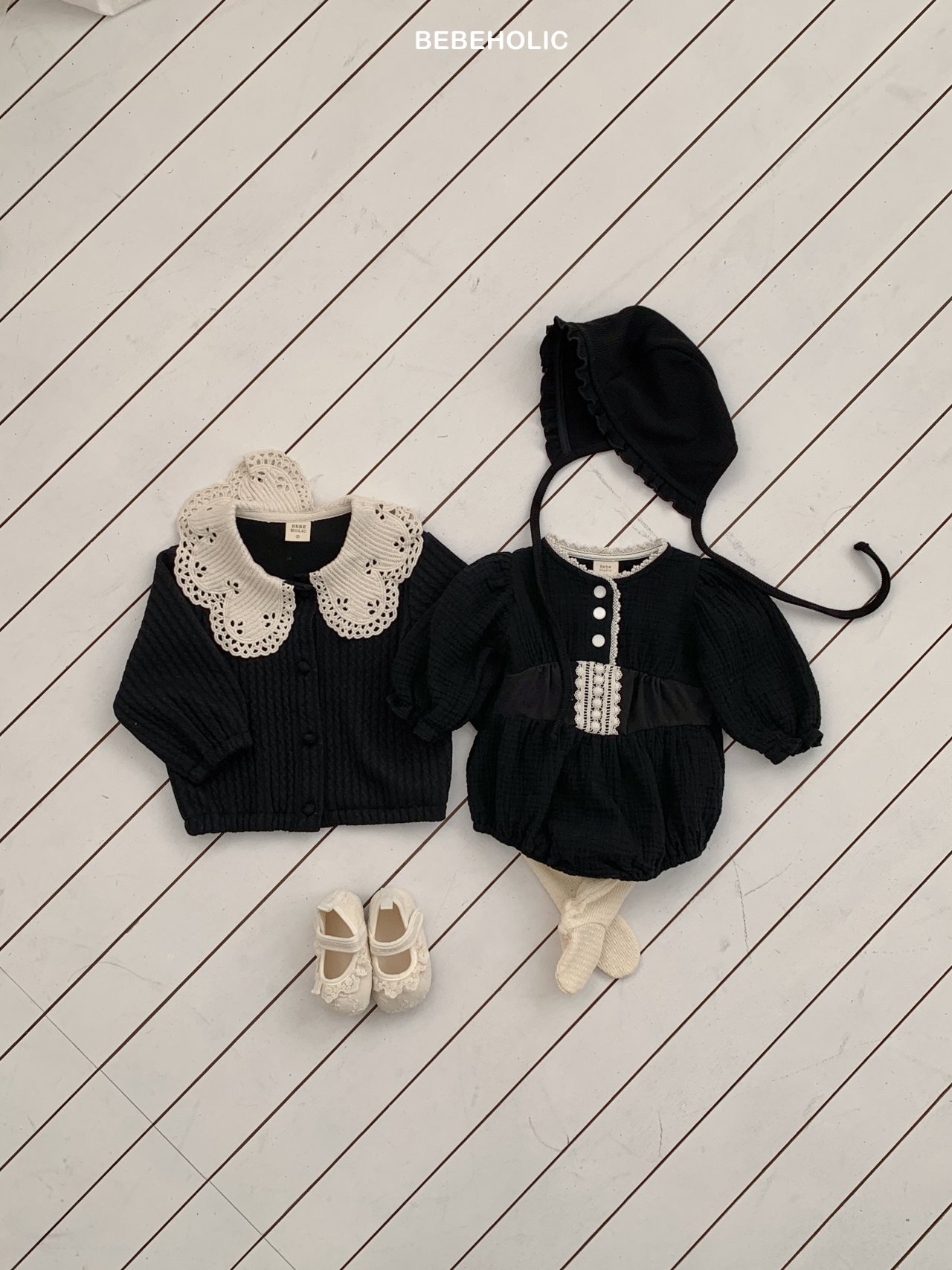 🌸預訂 韓國直送🌸🇰🇷BEBEHOLIC兩色蕾絲花邊長袖包屁衣